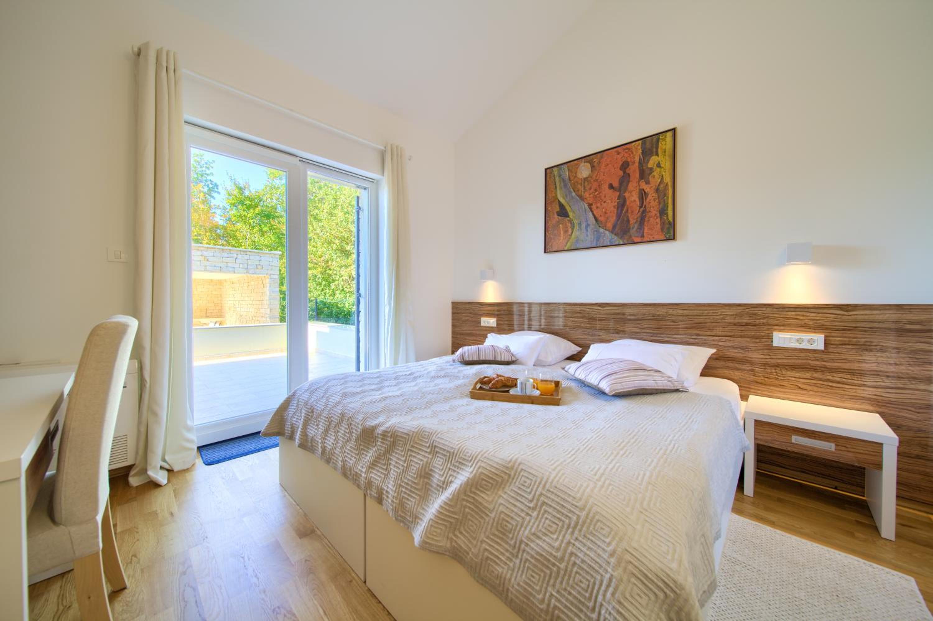 Villa photo 1