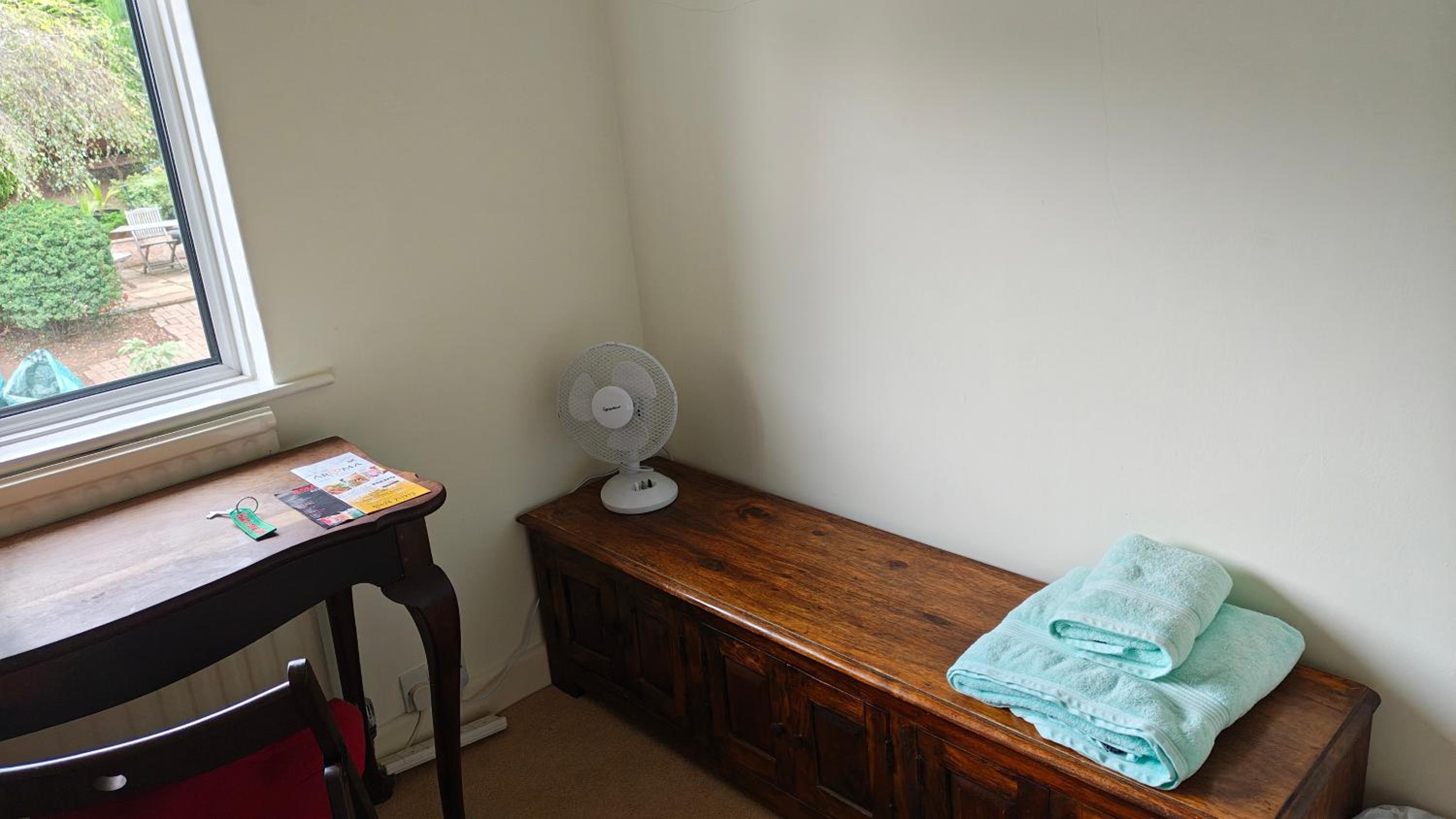 Budget Single Room photo 2