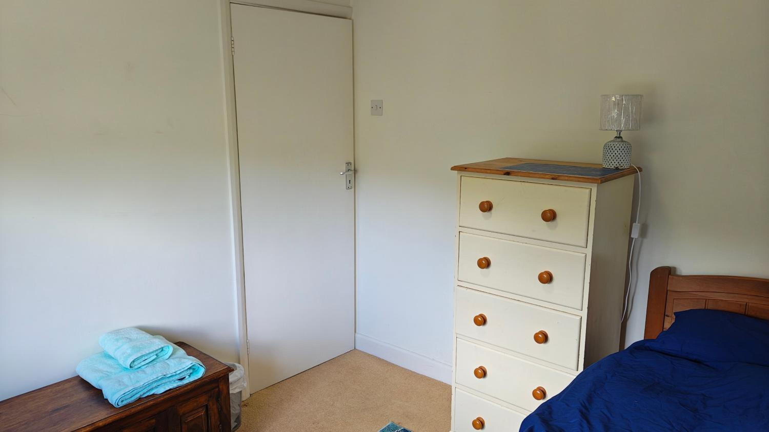 Budget Single Room photo 3