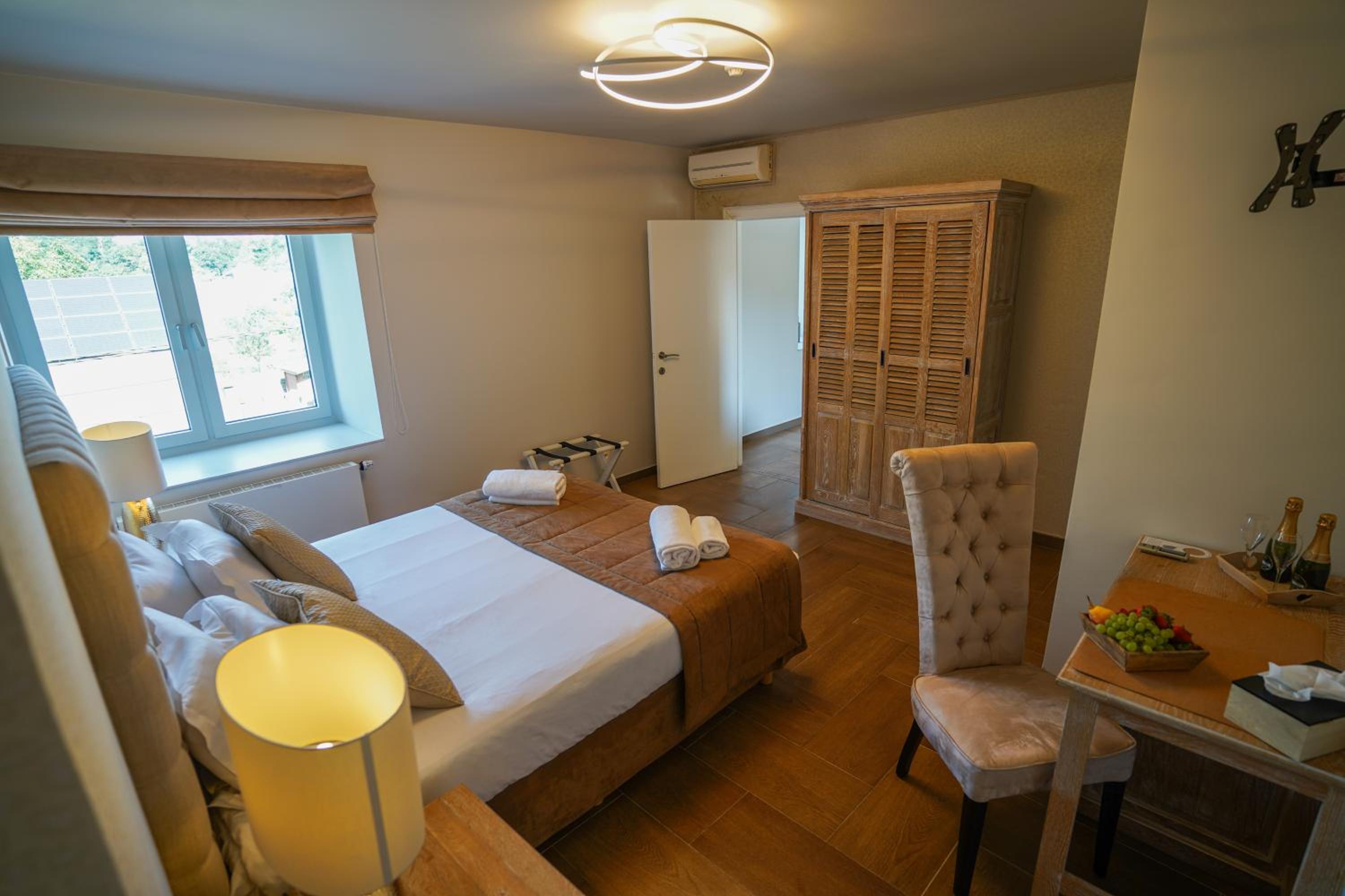 Deluxe Double Room photo 3