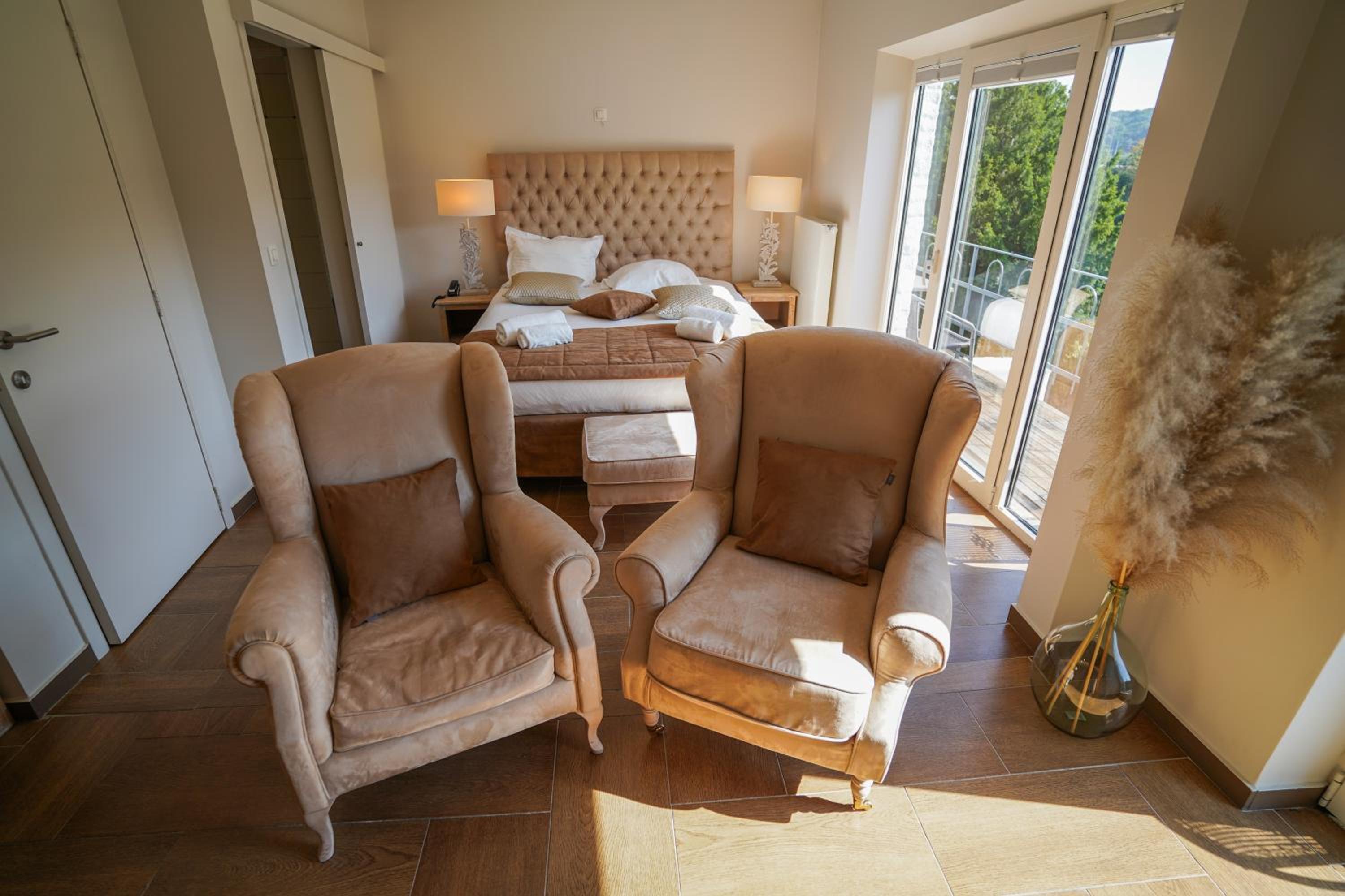 Deluxe Double Room photo 2