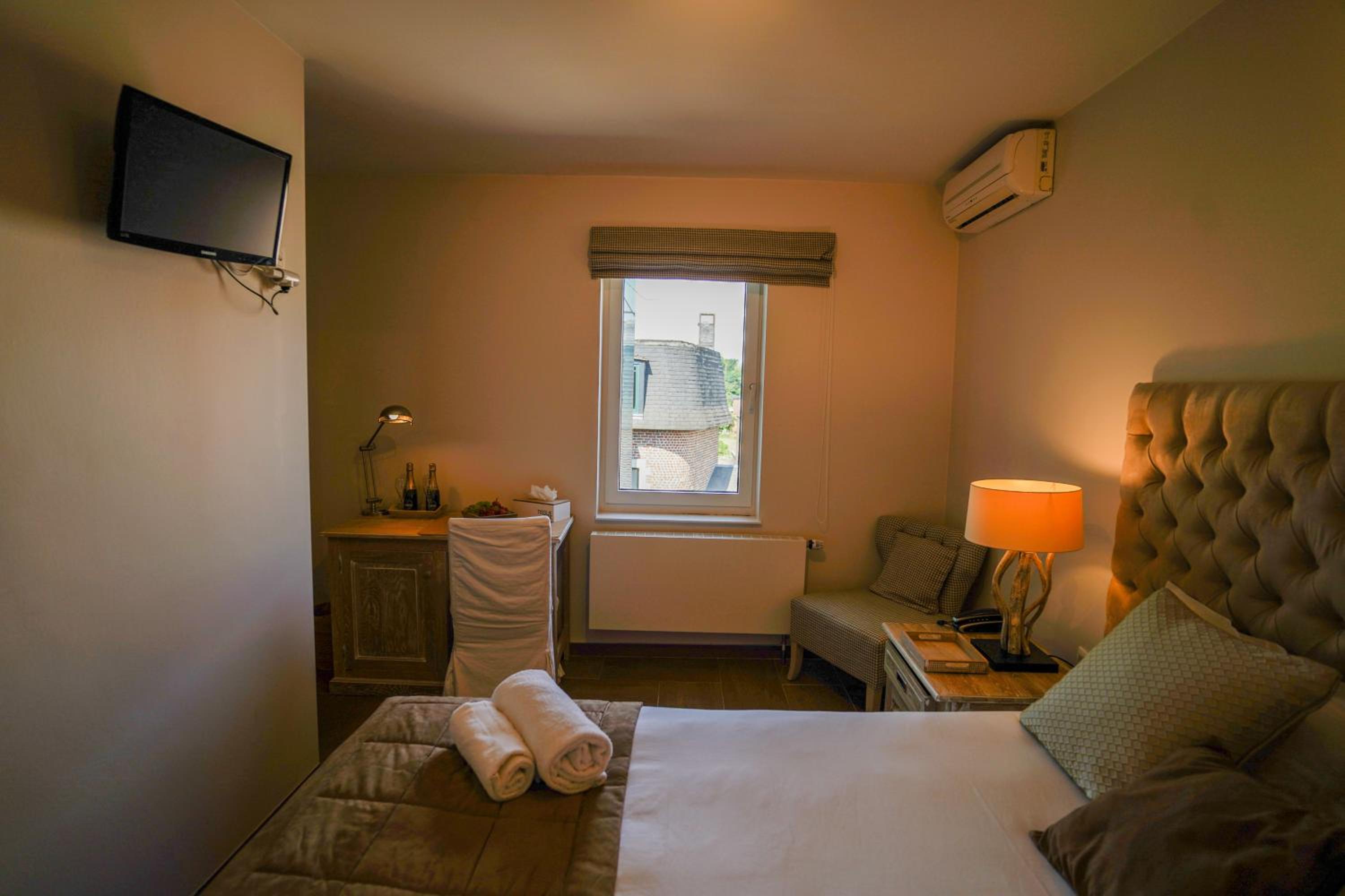 Single Room photo 2