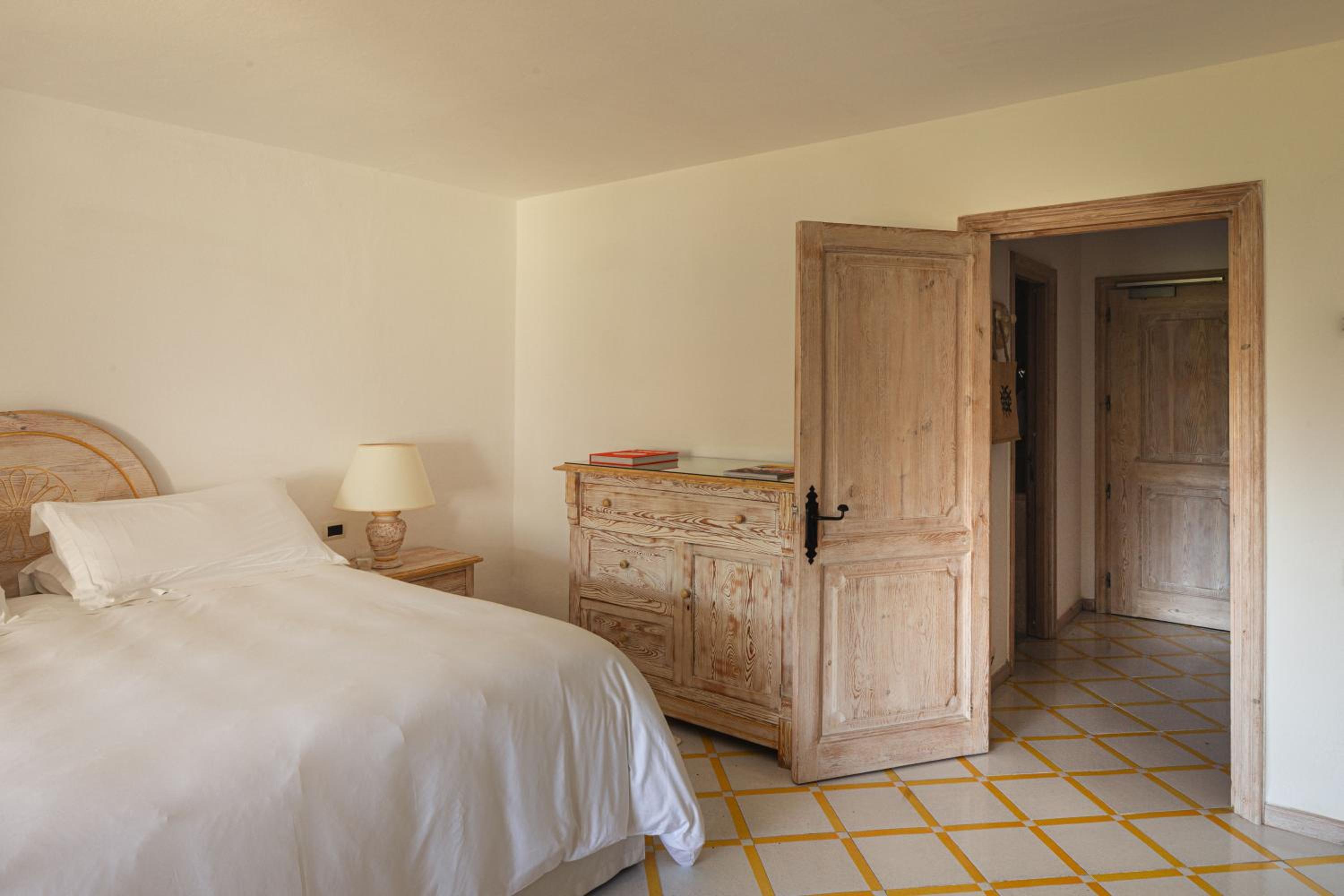 Deluxe Sea View Room - Photo 6