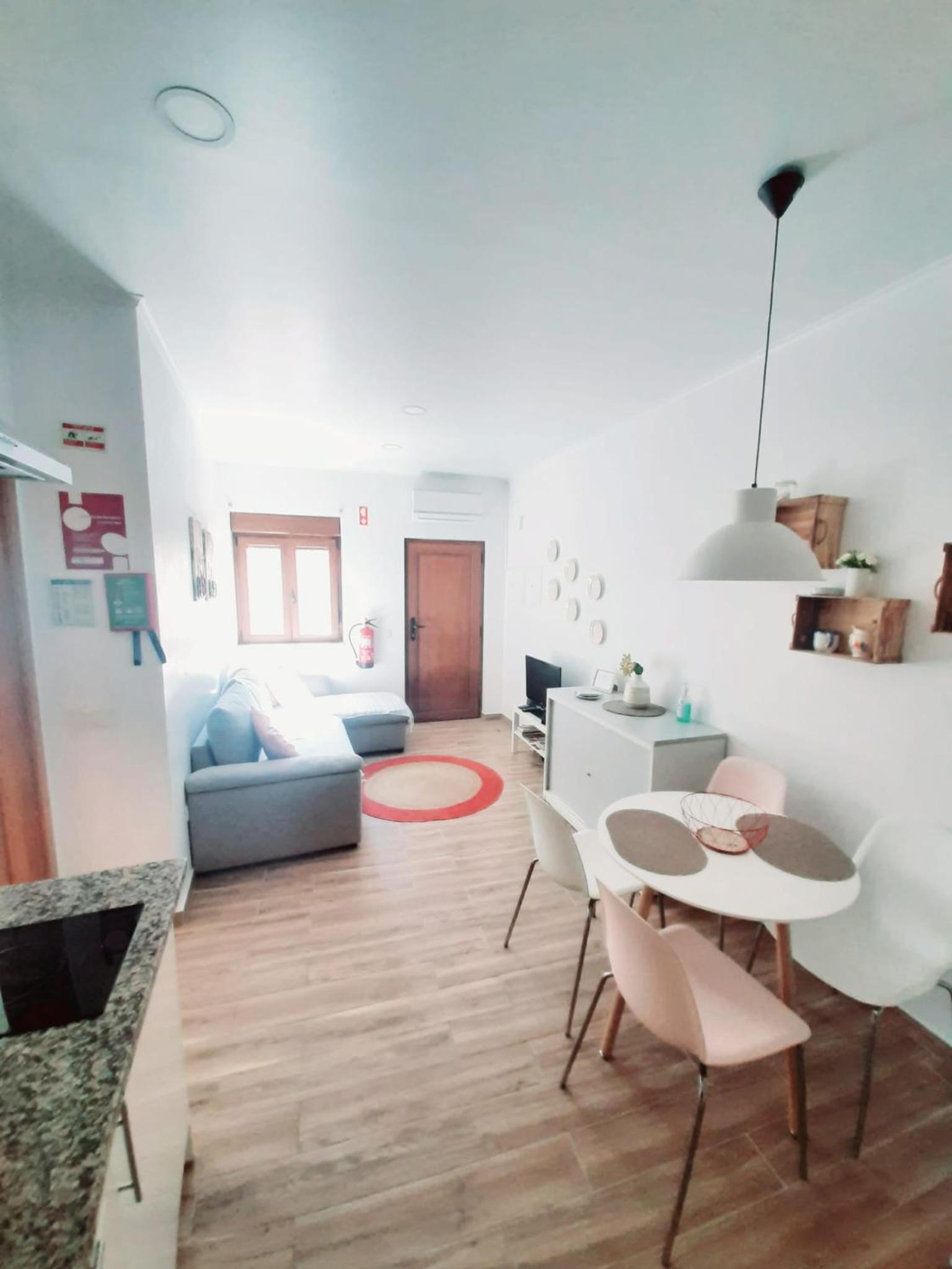 One-Bedroom House photo 2