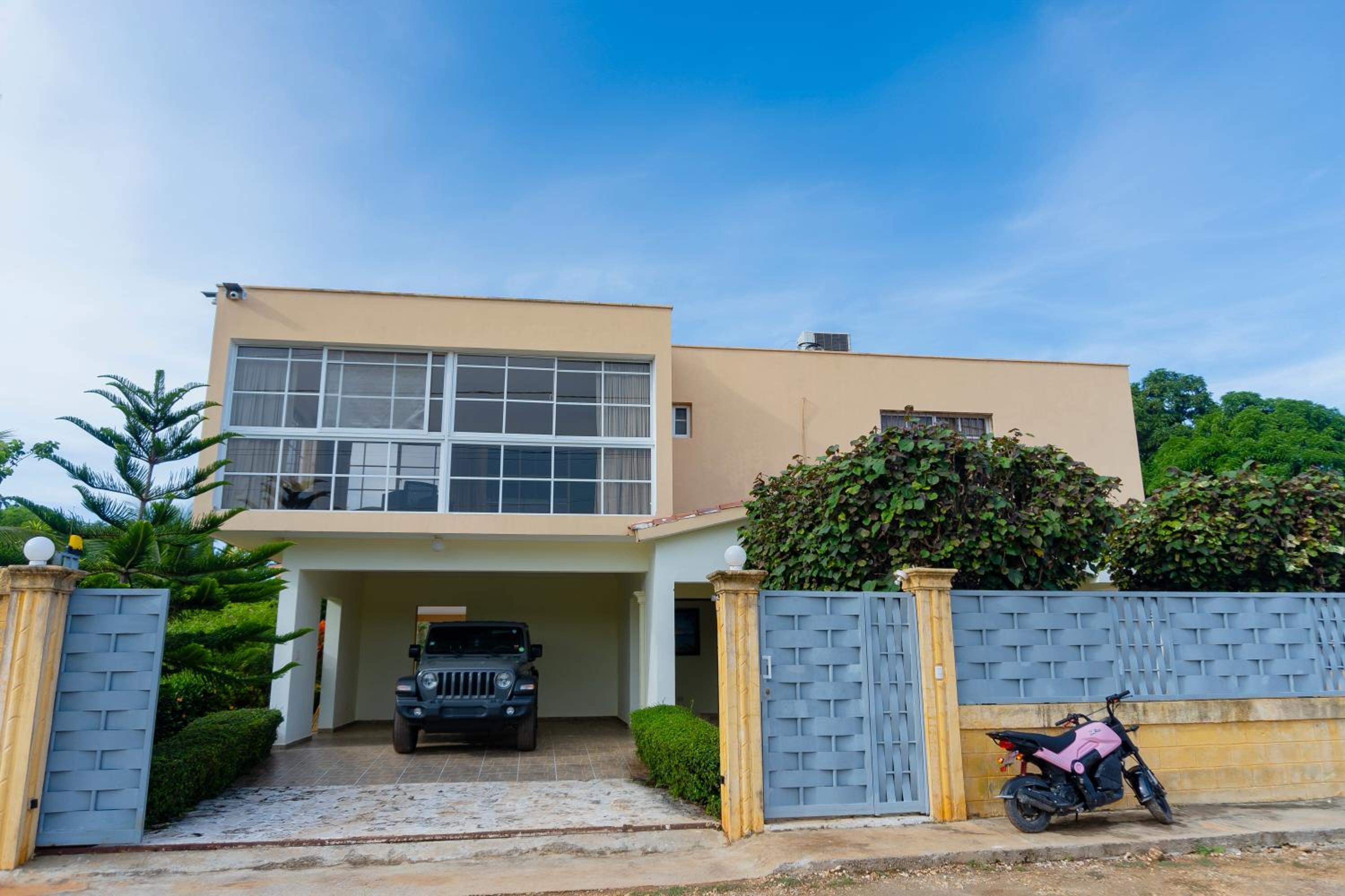 Villa photo 3