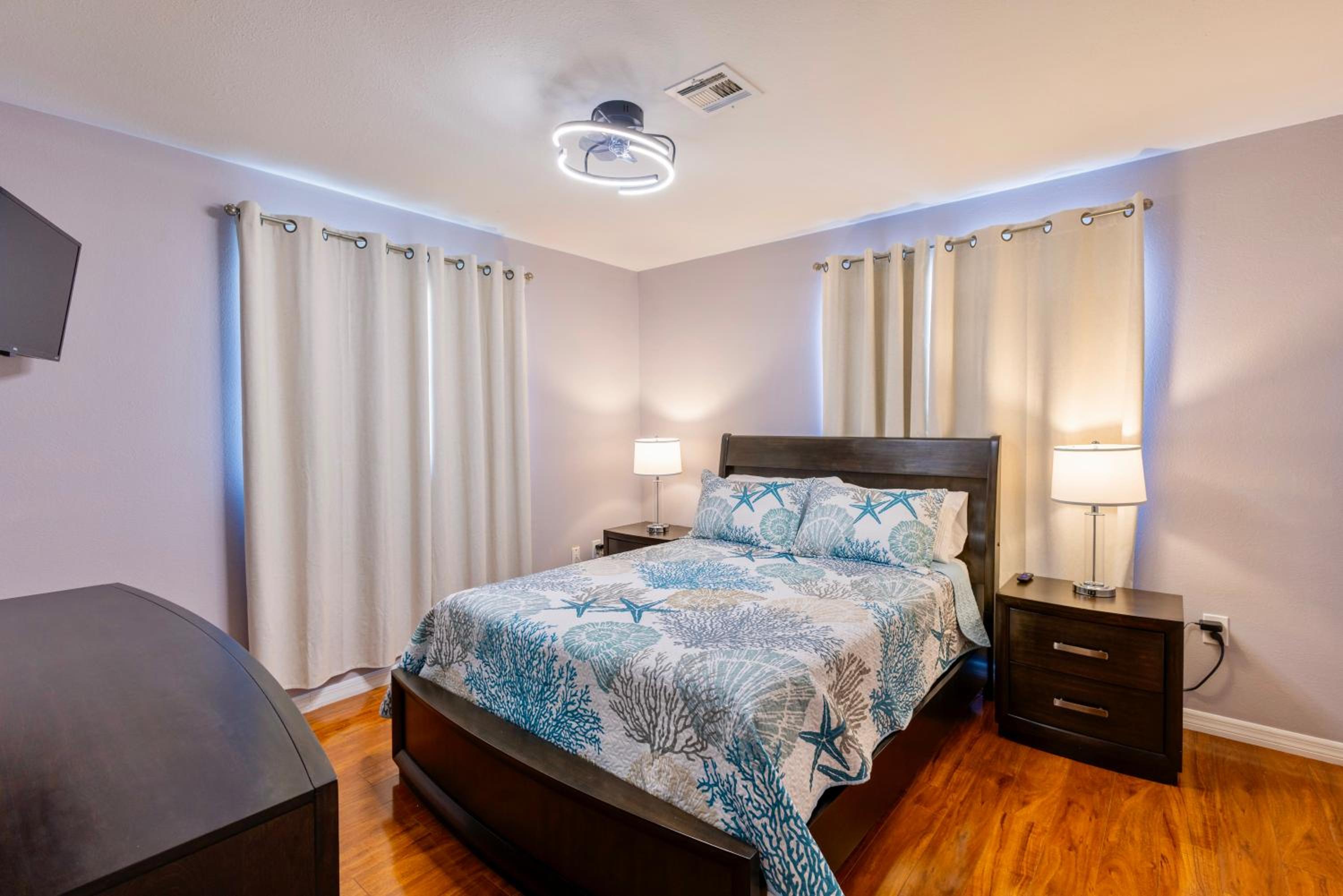 Two-Bedroom House photo 3