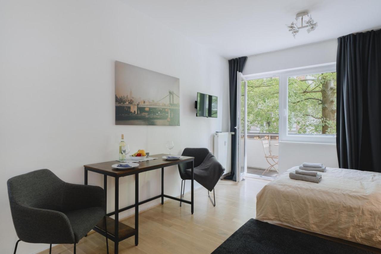 One-Bedroom Apartment With Balcony photo 2