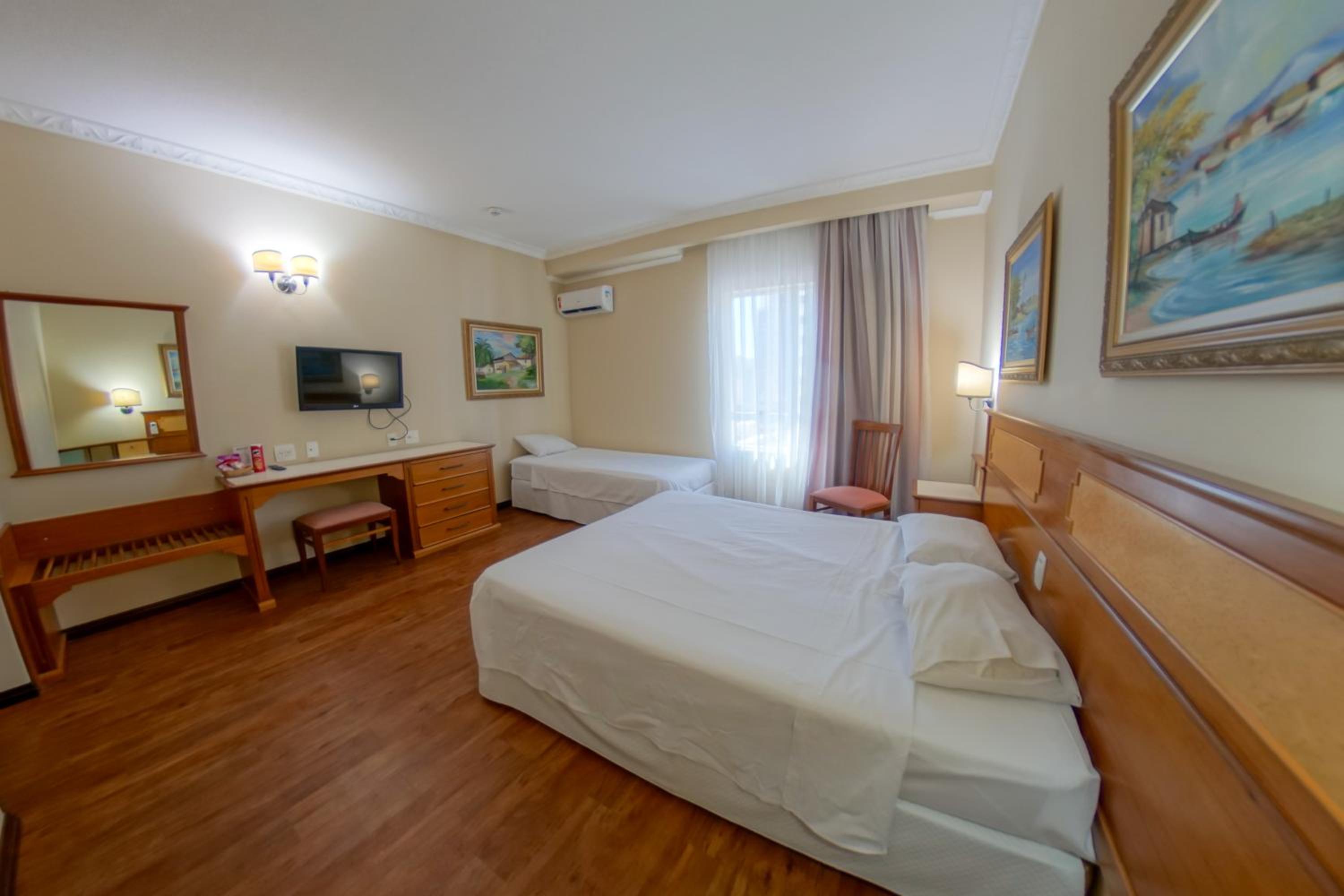 Superior Triple Room photo 2