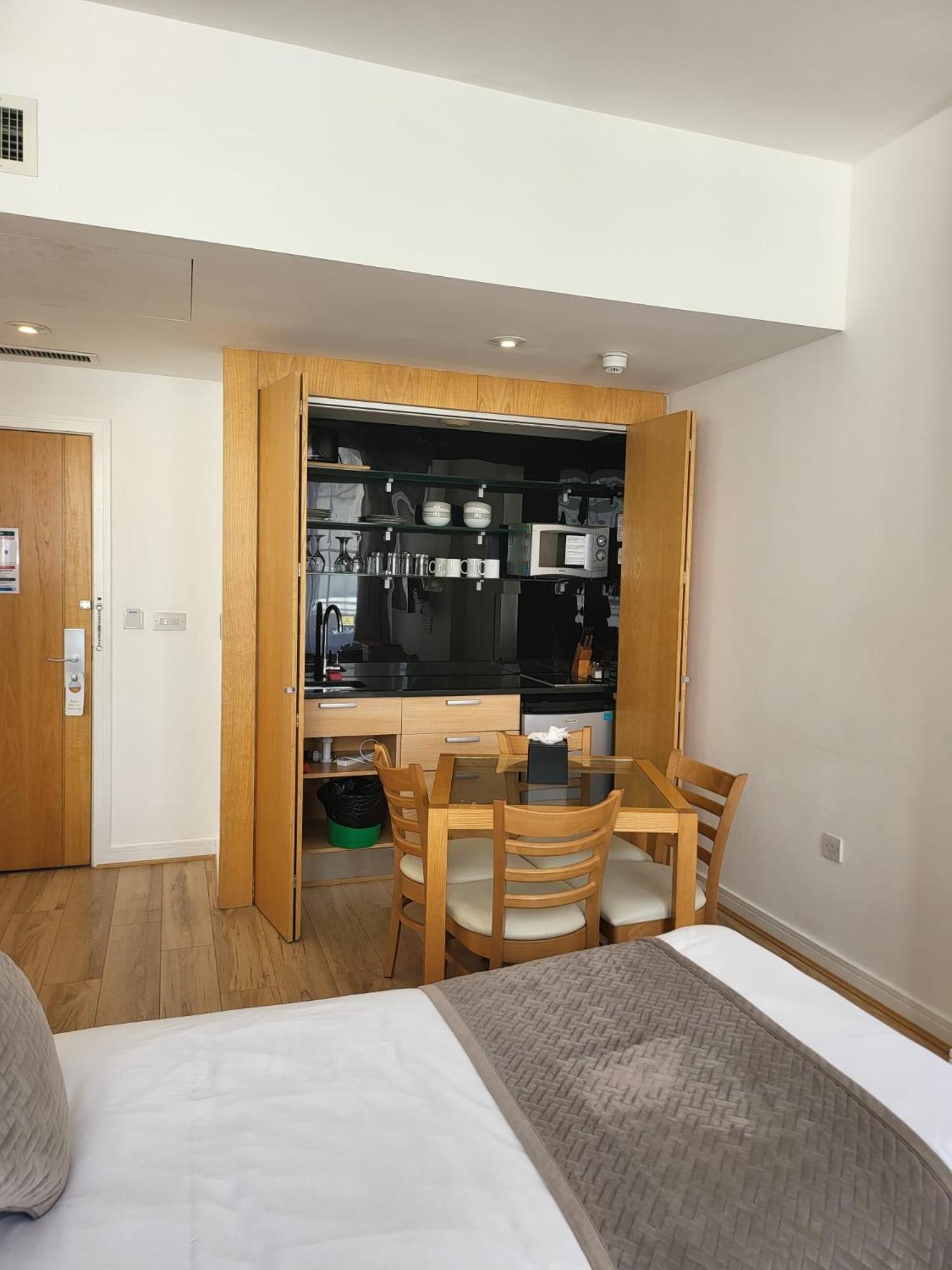 Luxury Studio Suite photo 1