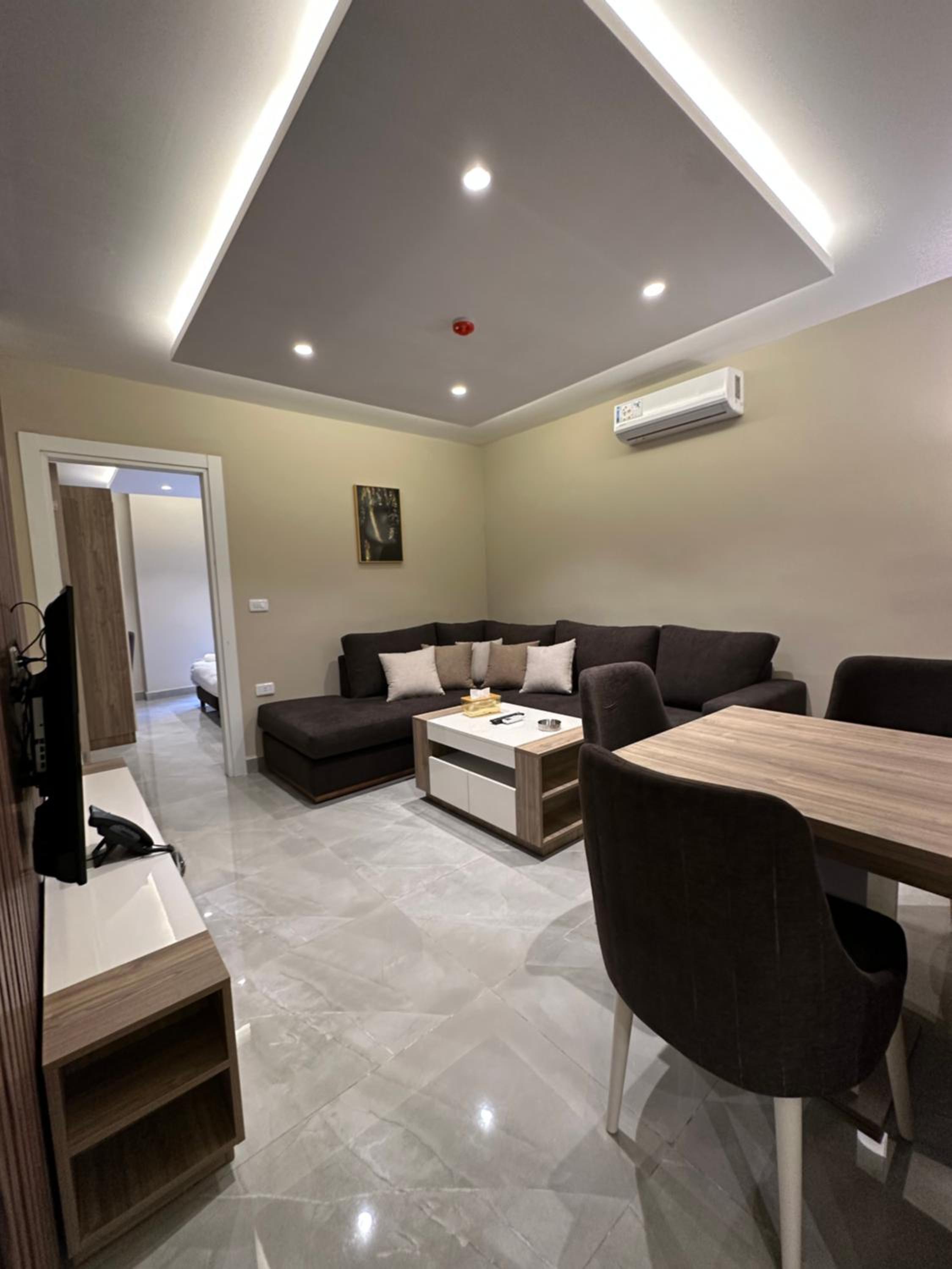 One-Bedroom Apartment photo 2
