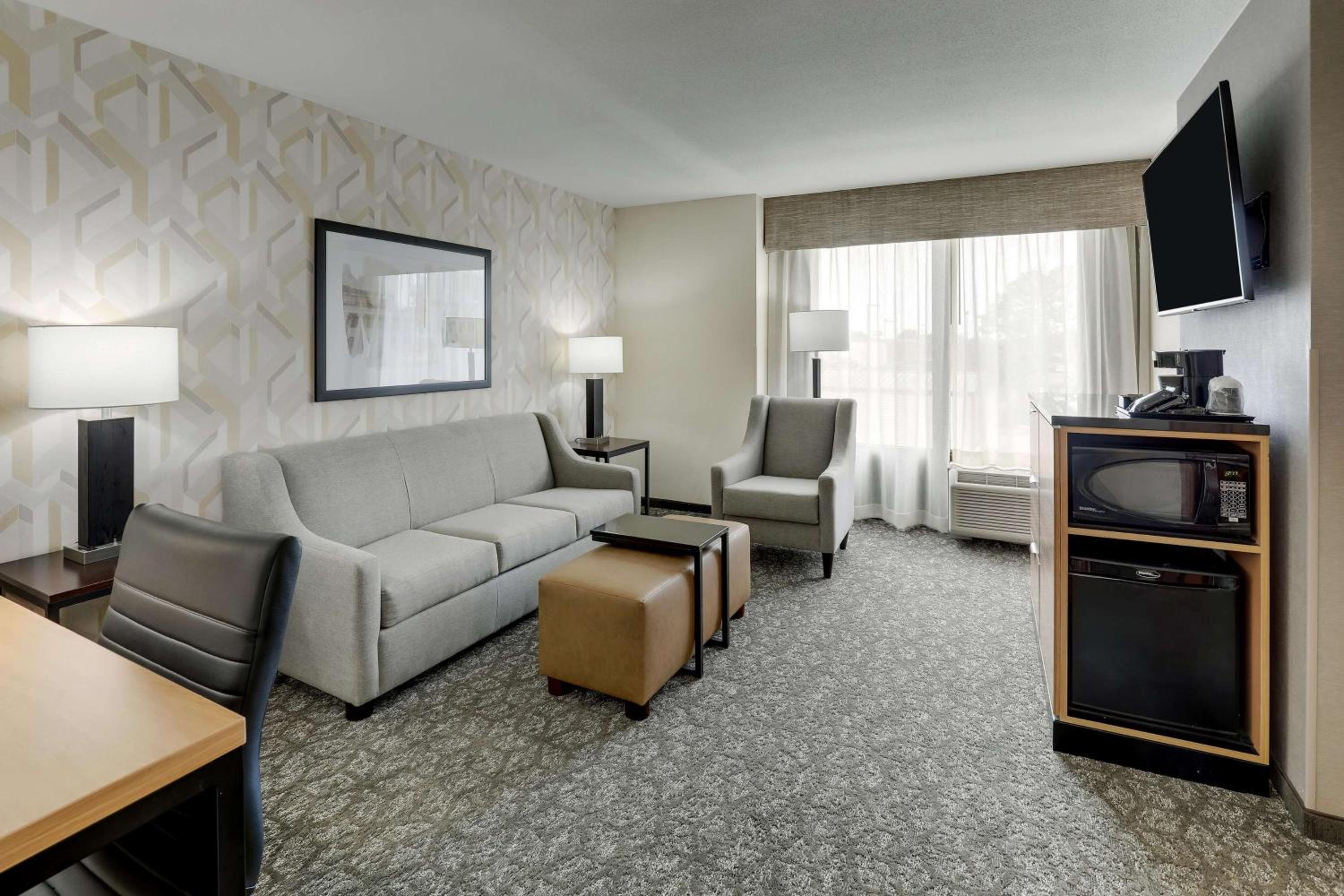 Superior King Suite photo 2