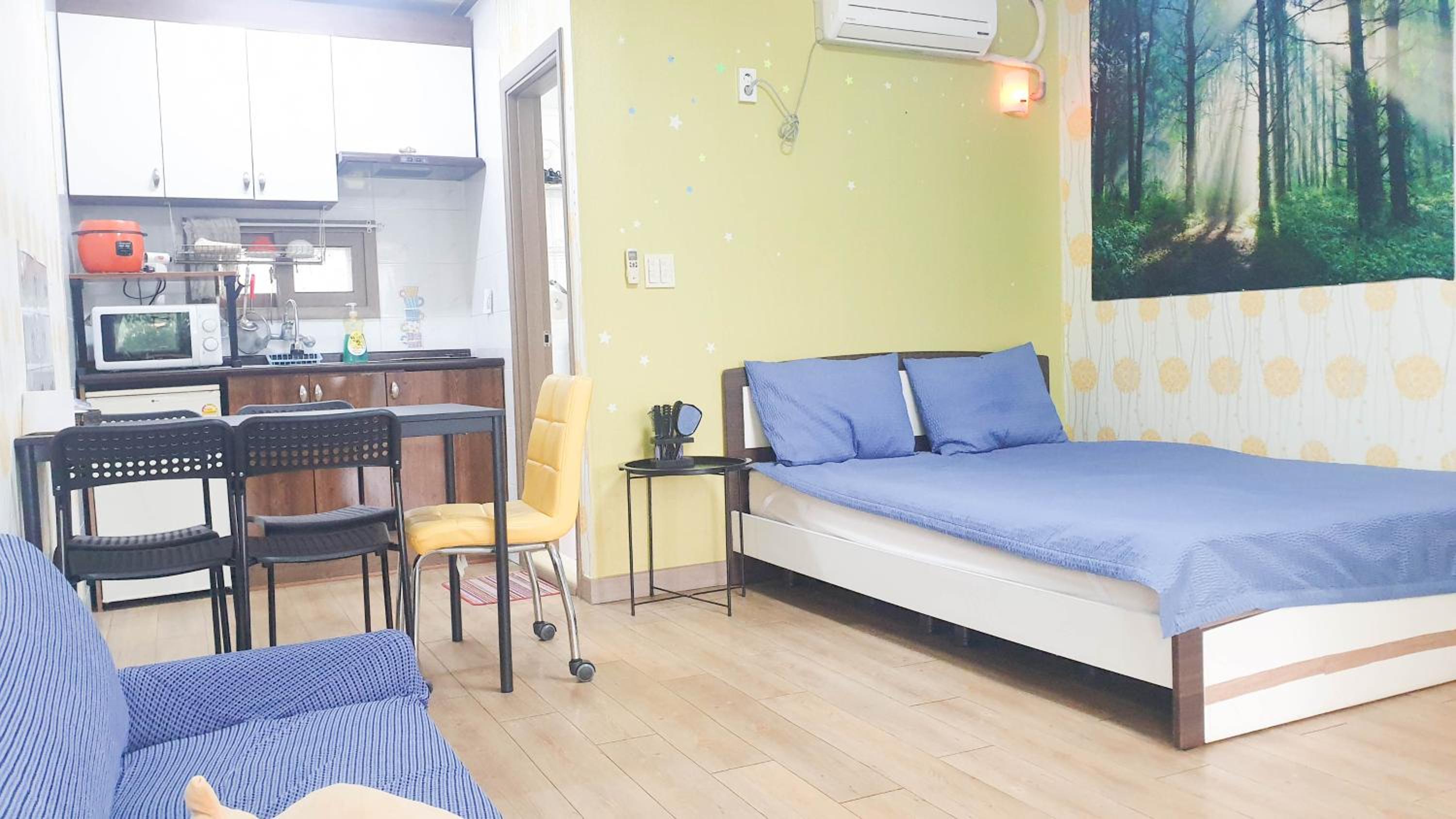 Queen Room with Garden View - Photo 14