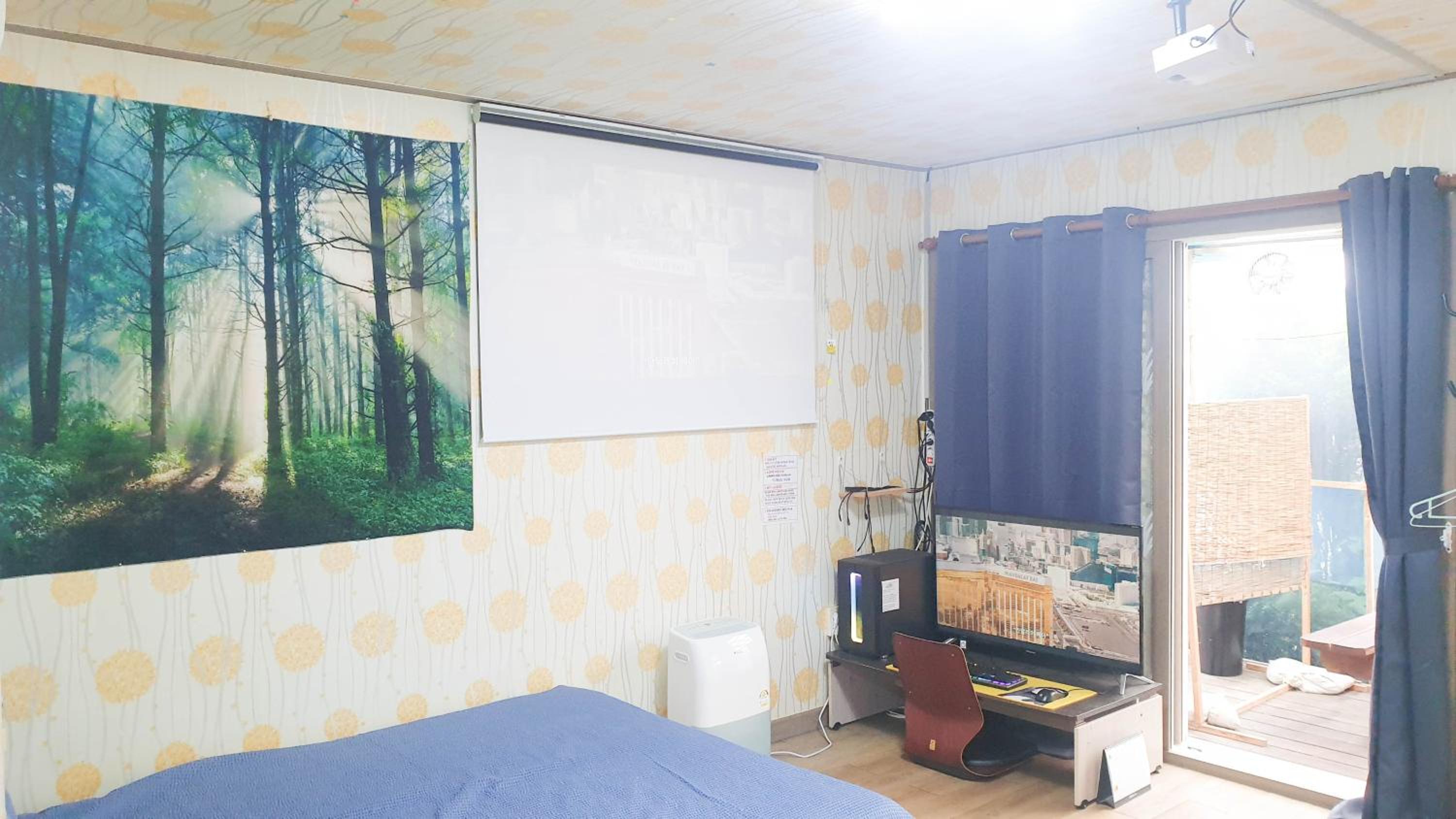 Queen Room with Garden View - Photo 3