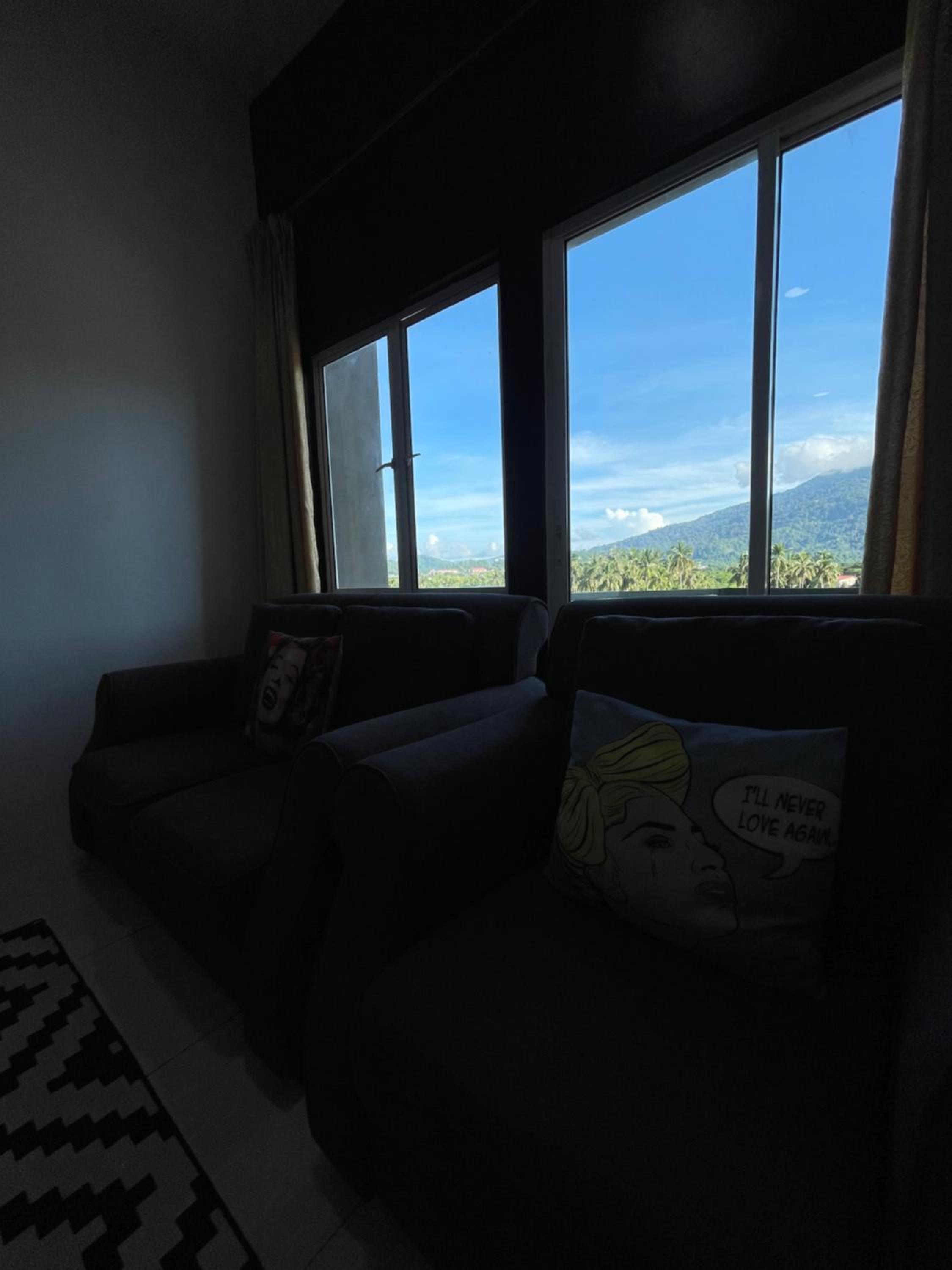 Three-Bedroom Apartment - Photo 9