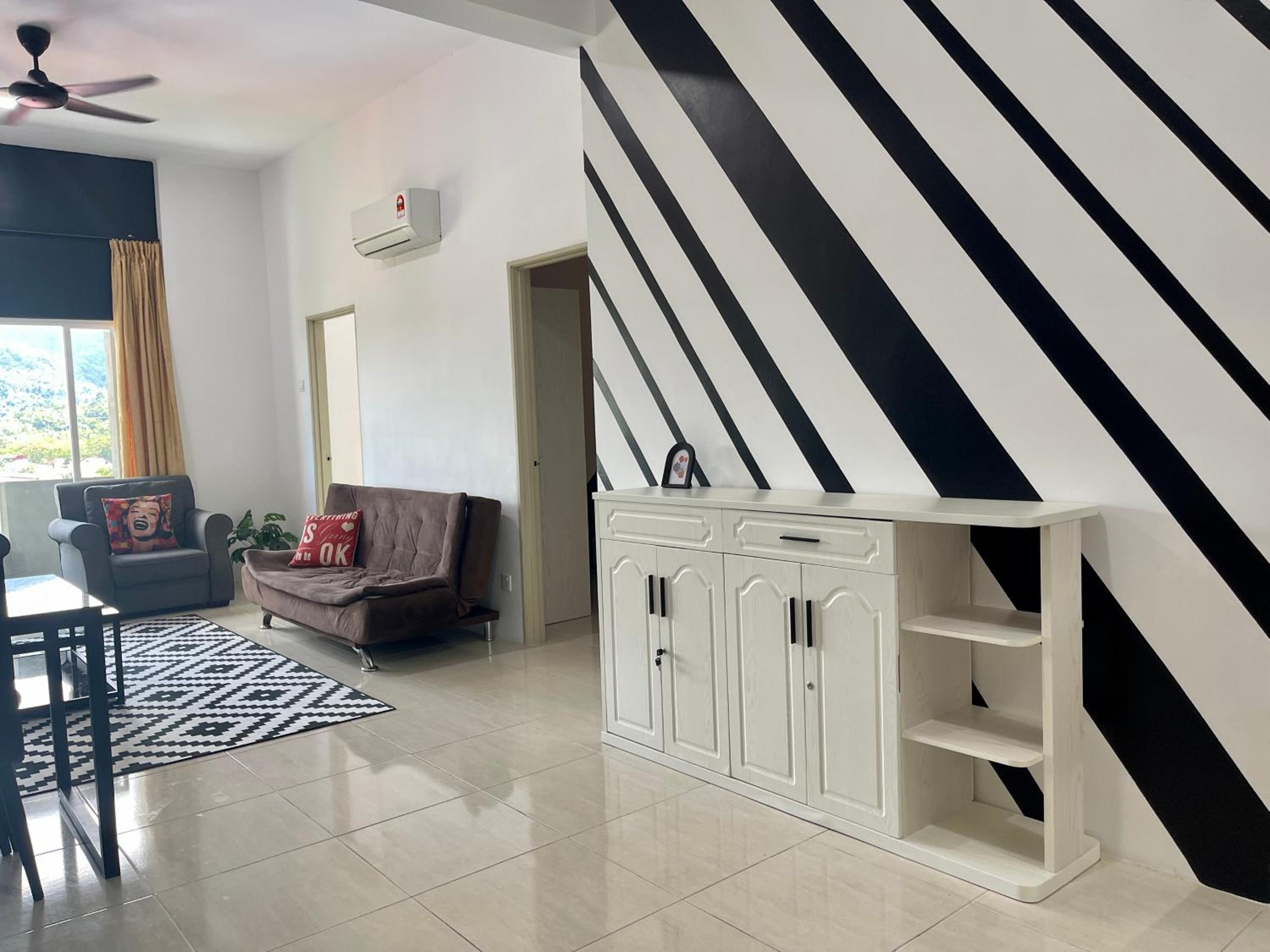 Three-Bedroom Apartment - Photo 15
