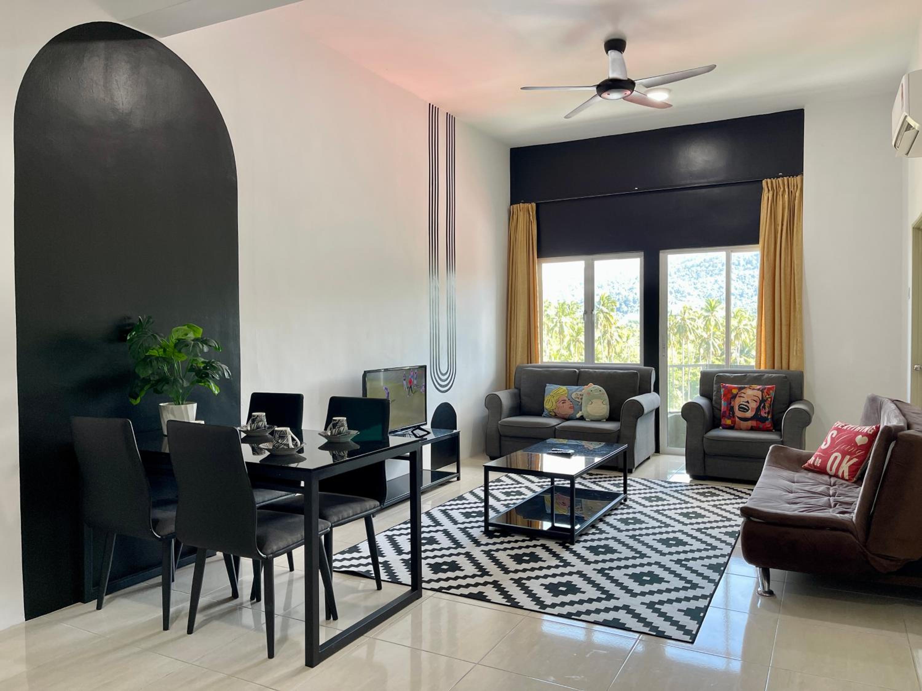 Three-Bedroom Apartment - Photo 23