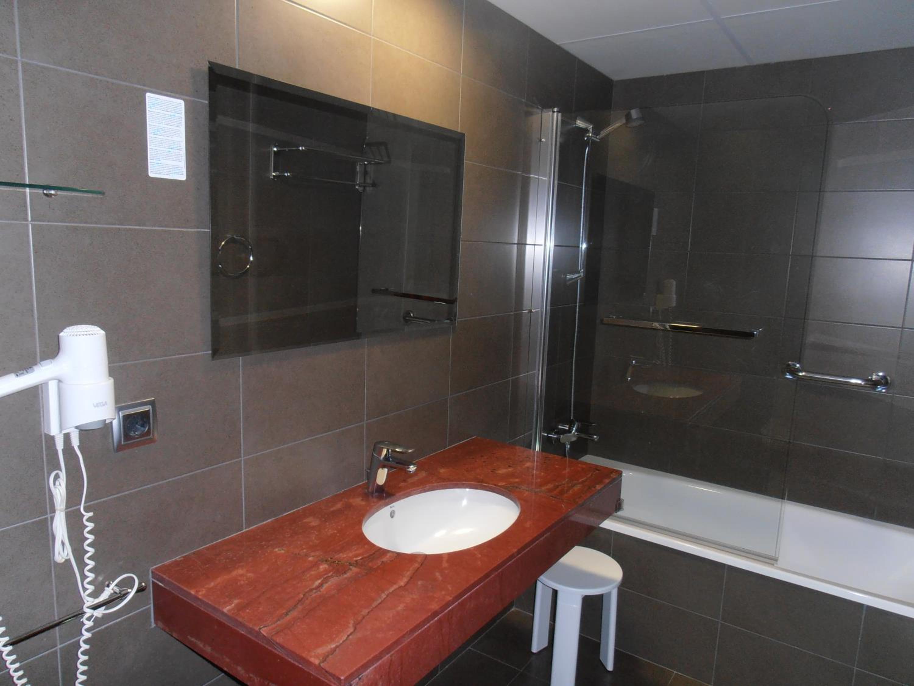 Superior Double Room with Balcony and River View - Photo 6