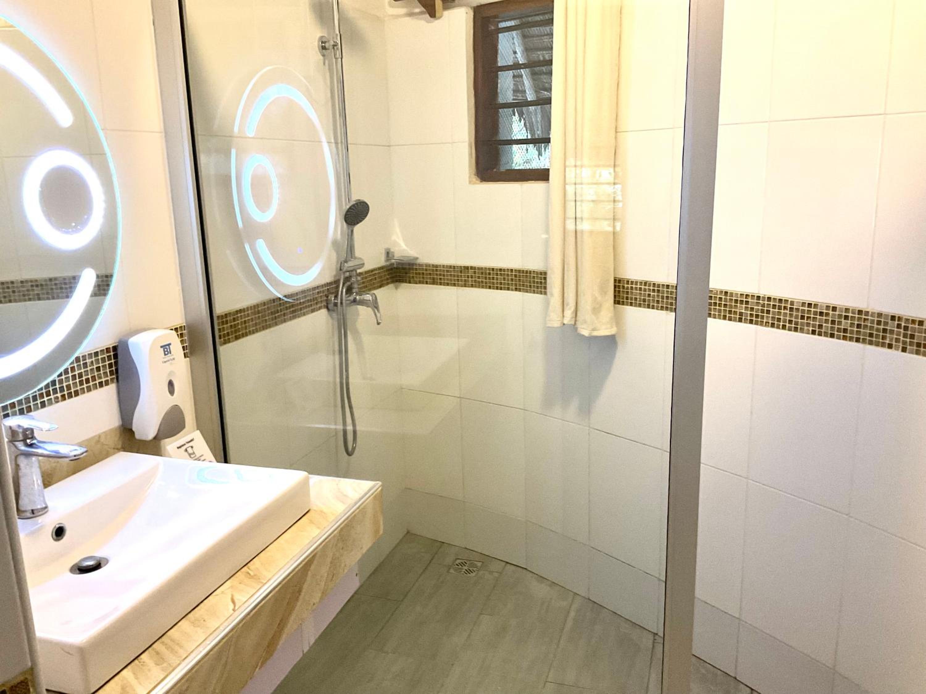 Double Room With Private Bathroom photo 3