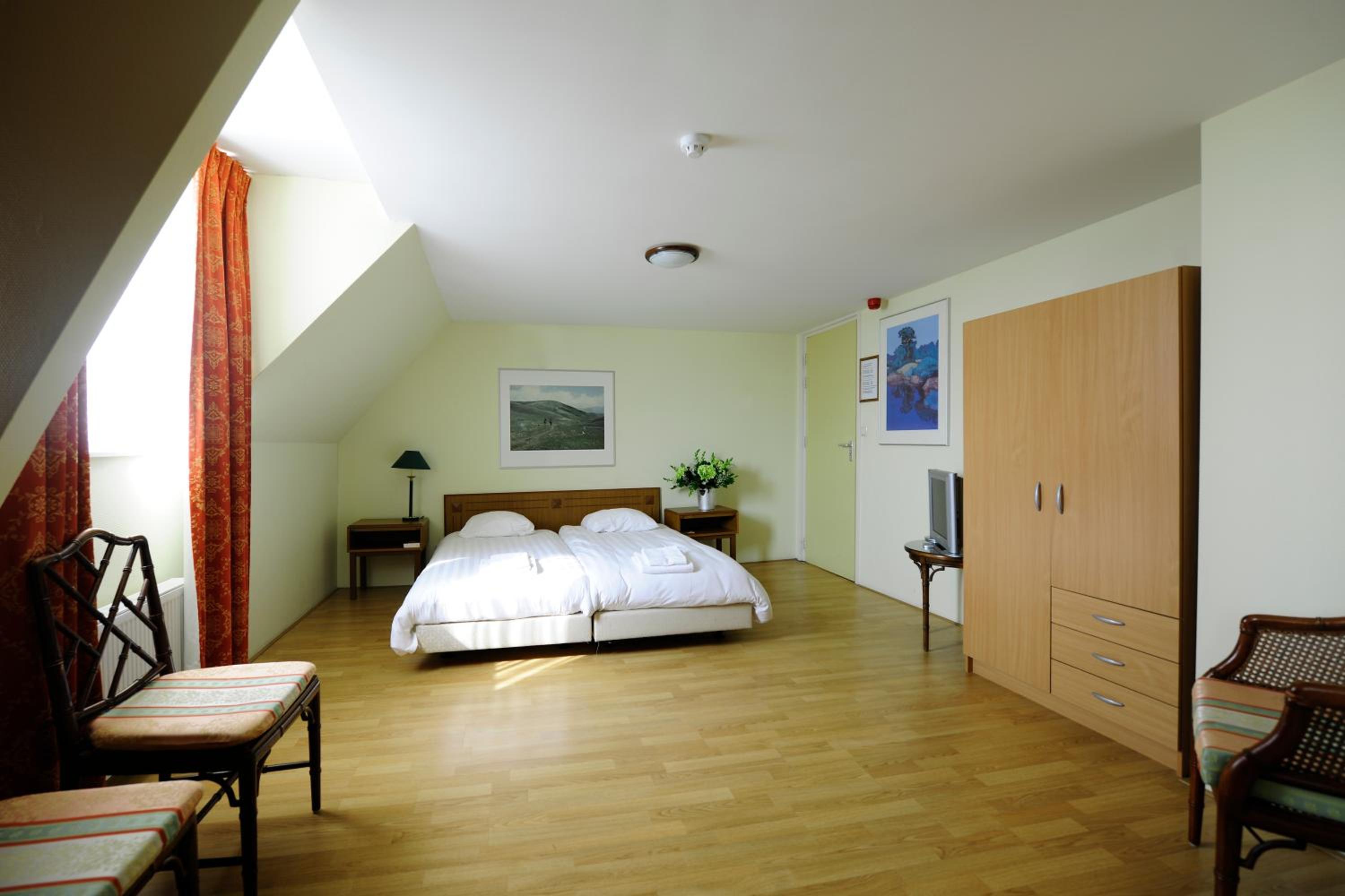 Triple Room with Private Bathroom photo 1