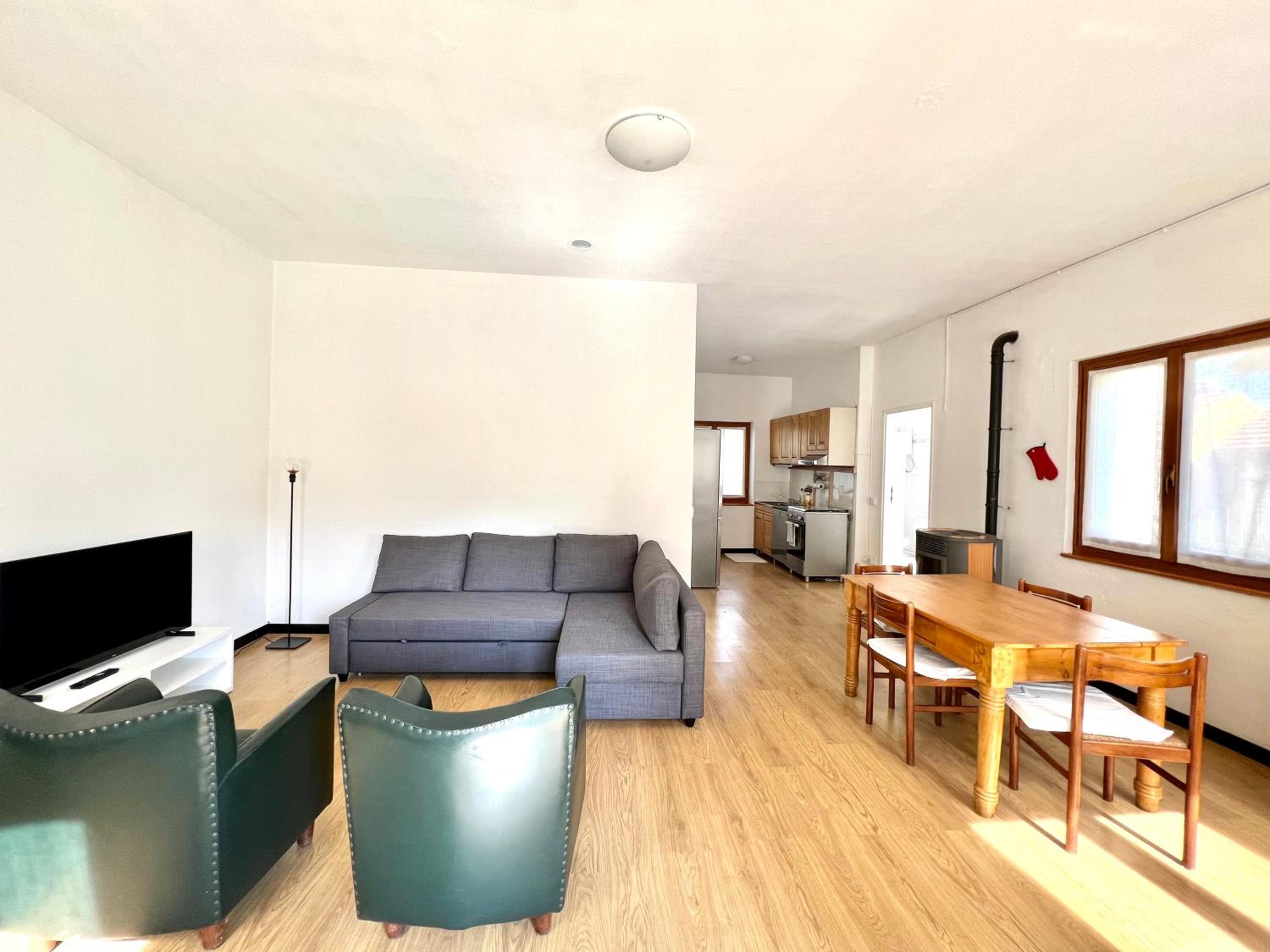 One-Bedroom House photo 1
