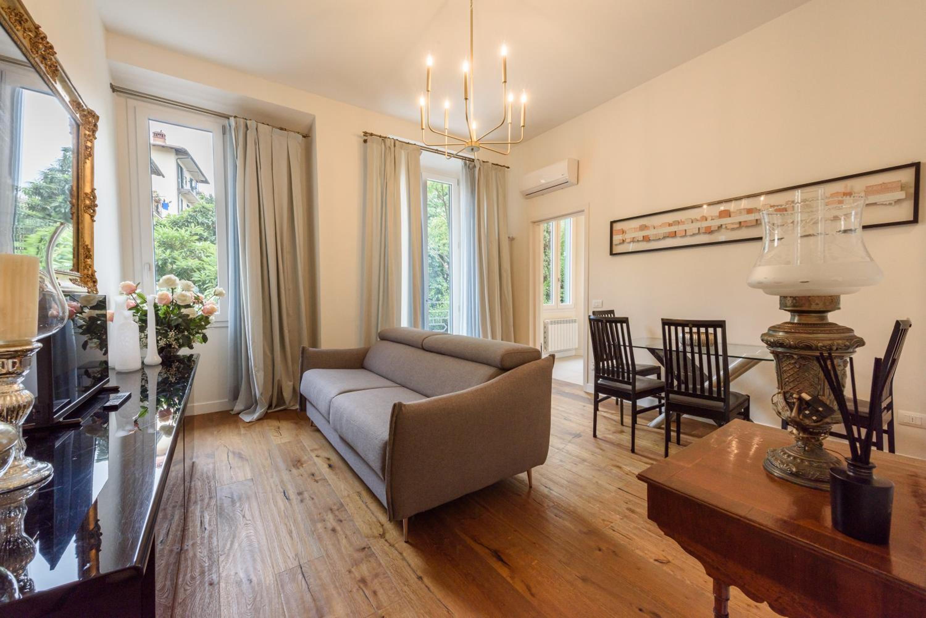 One-Bedroom Apartment
