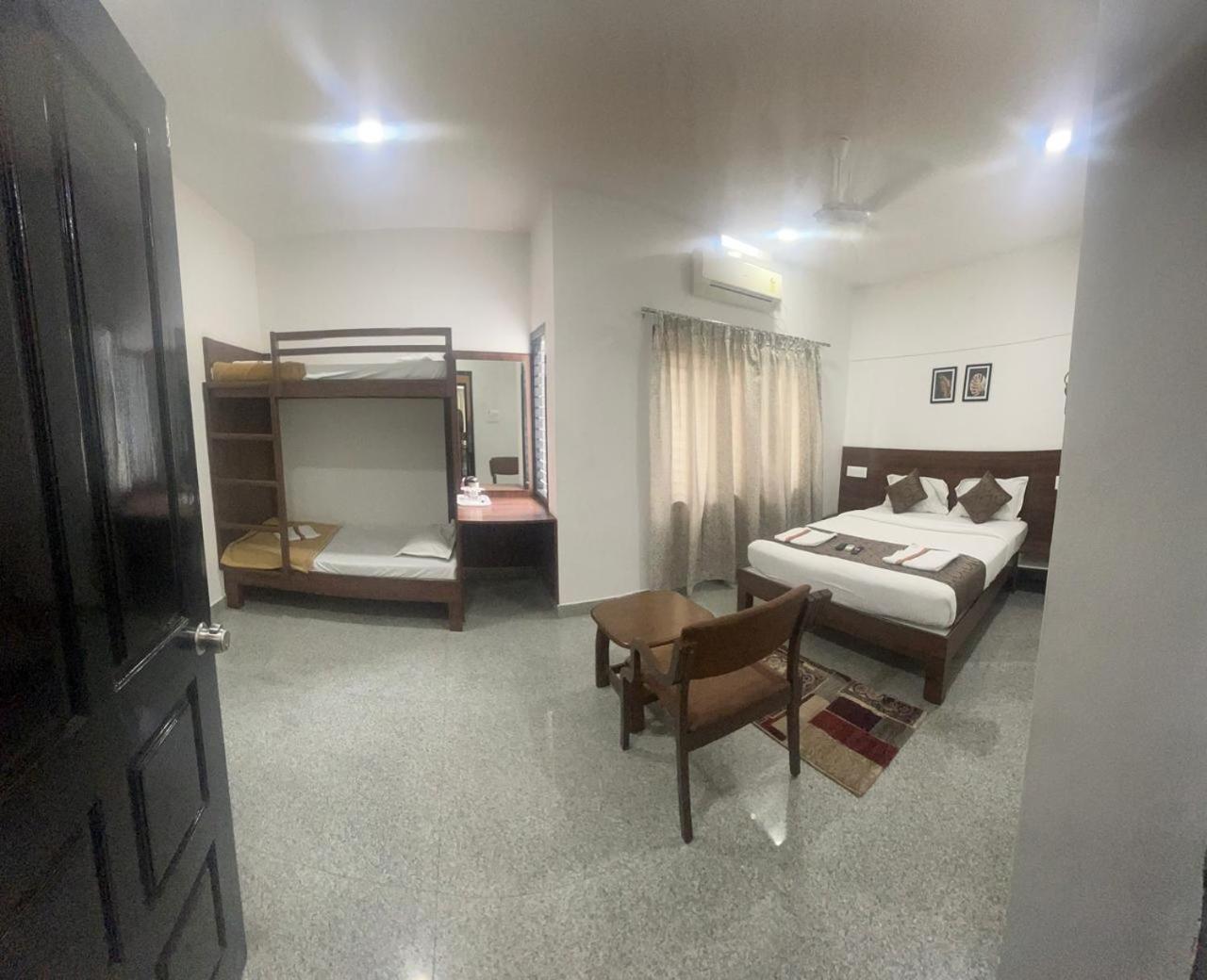 Quadruple Room photo 3