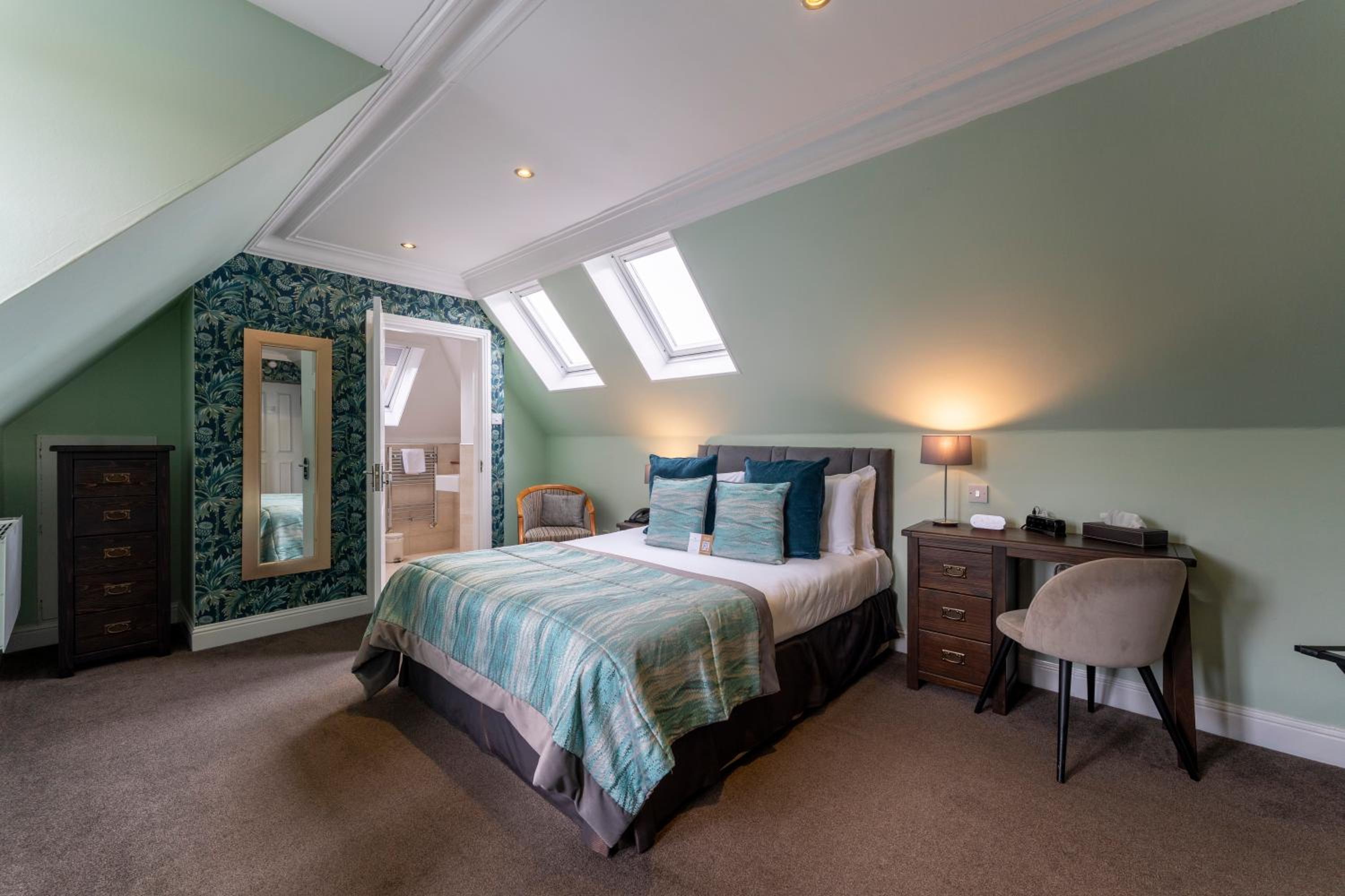 Executive Double or Twin Room (Castle, Courtyard or Garden Location) photo 2