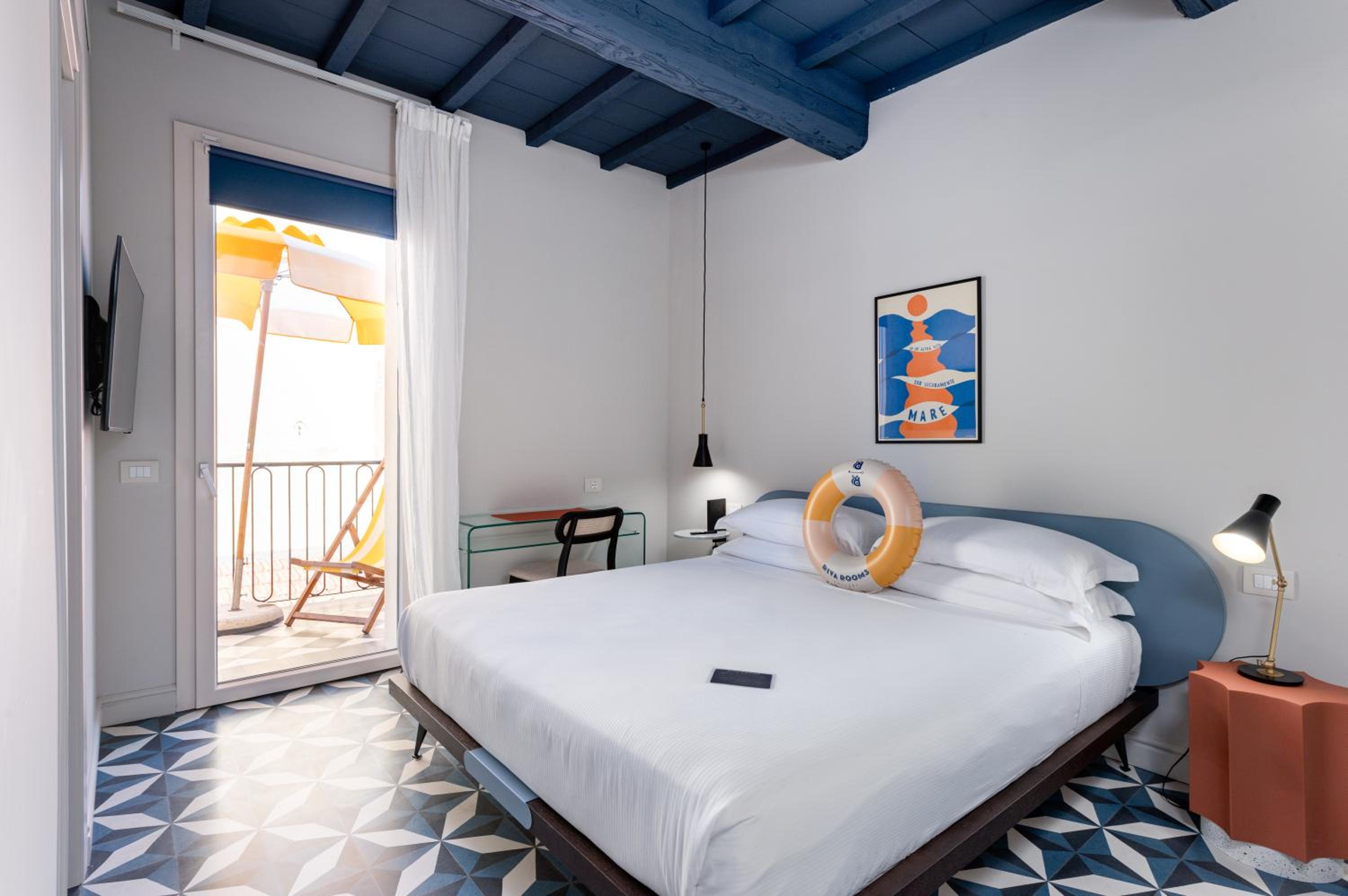 King Room with Balcony photo 1