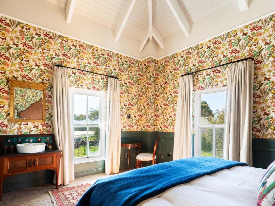Comfort King Room photo 3