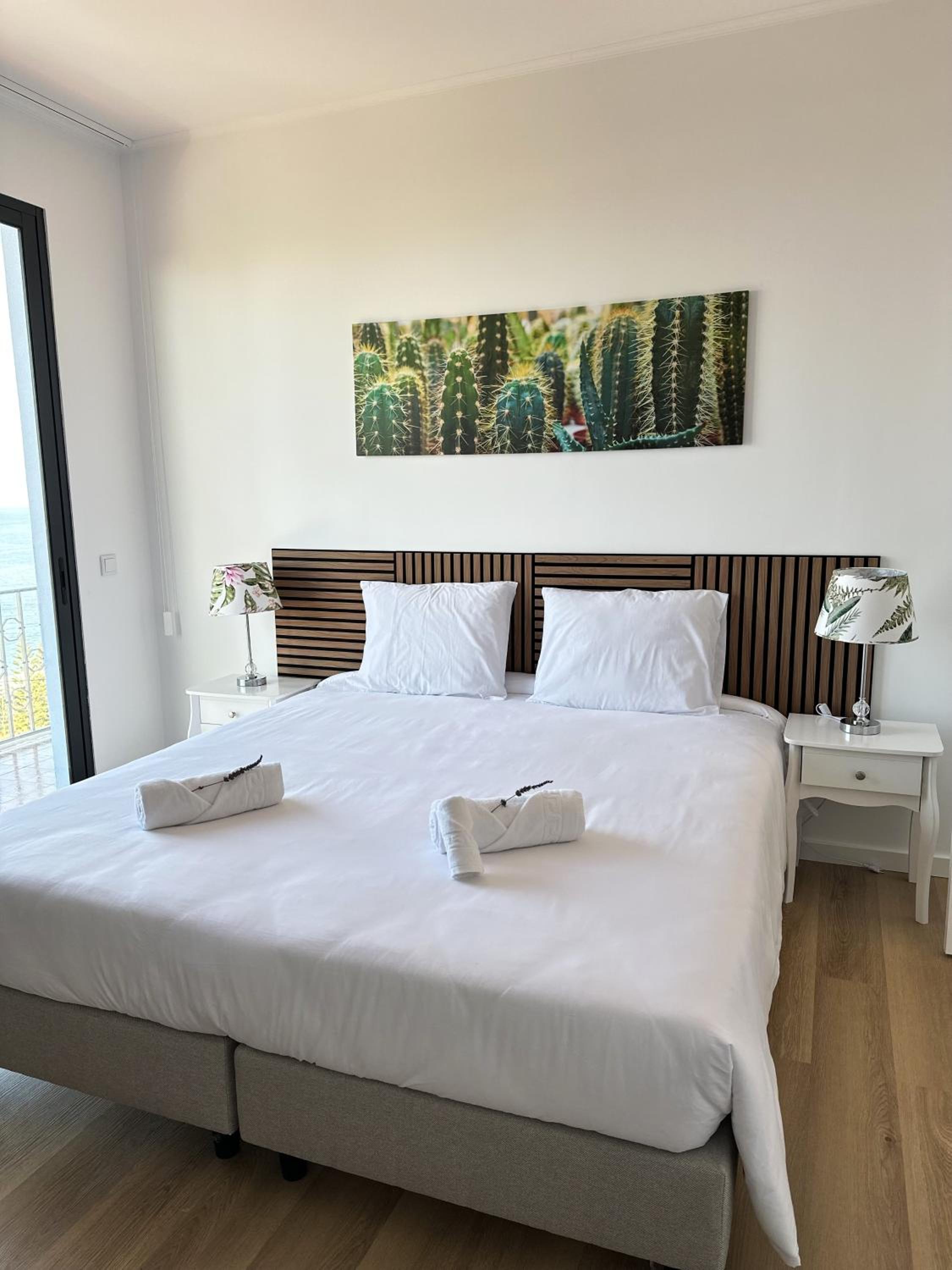Deluxe Double or Twin Room with Sea View