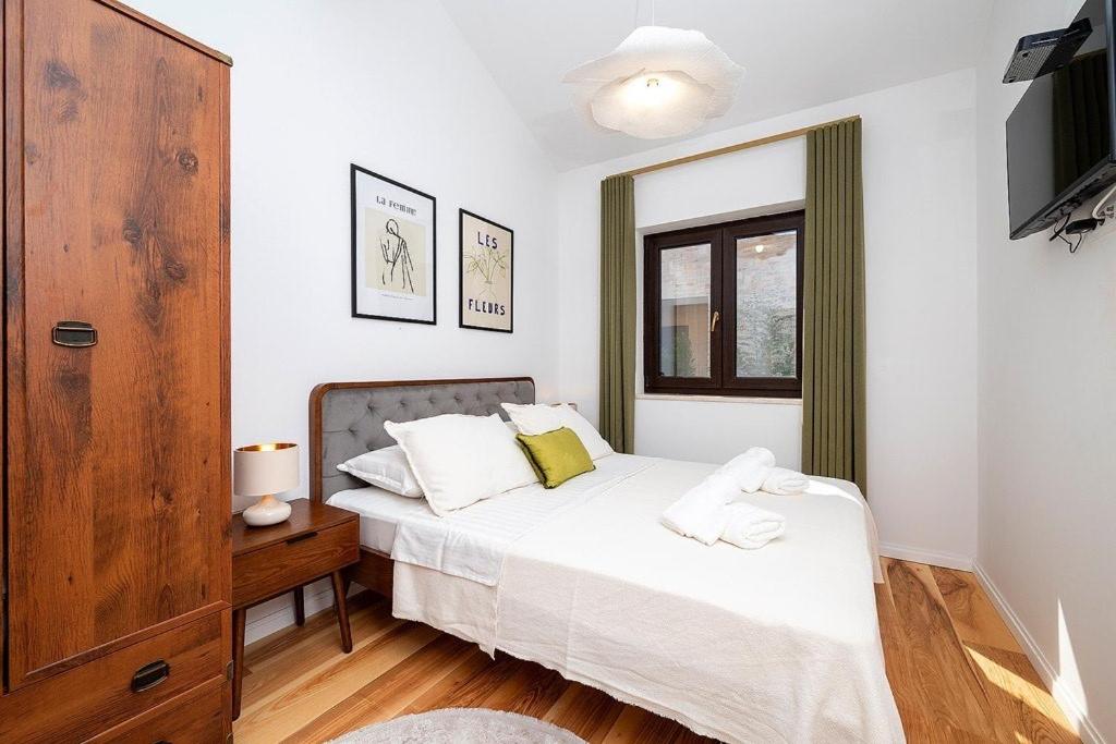 Three-Bedroom Deluxe Apartment photo 1