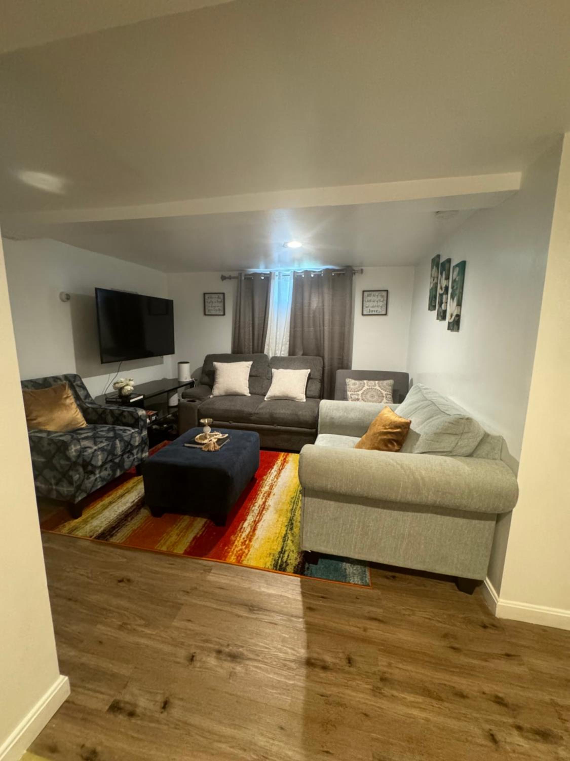 One-Bedroom Apartment photo 1