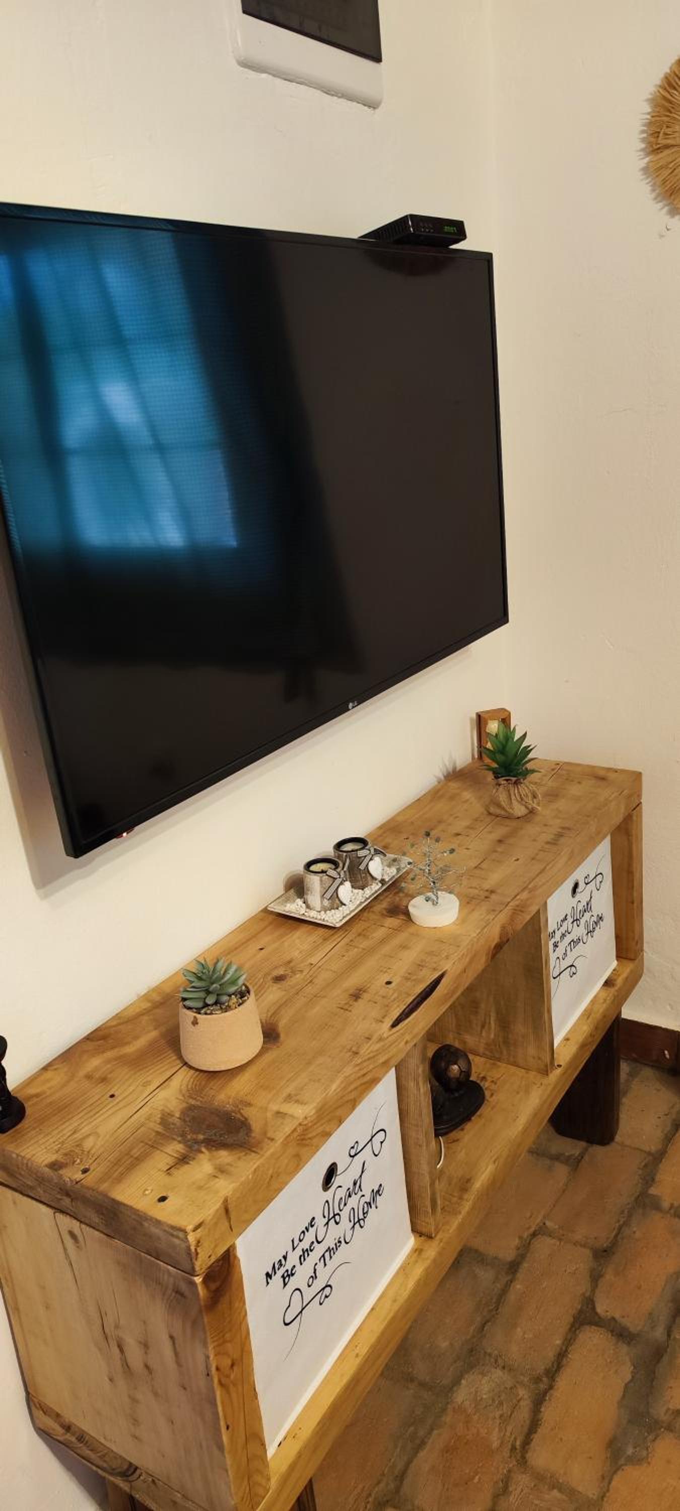 One-Bedroom House photo 1