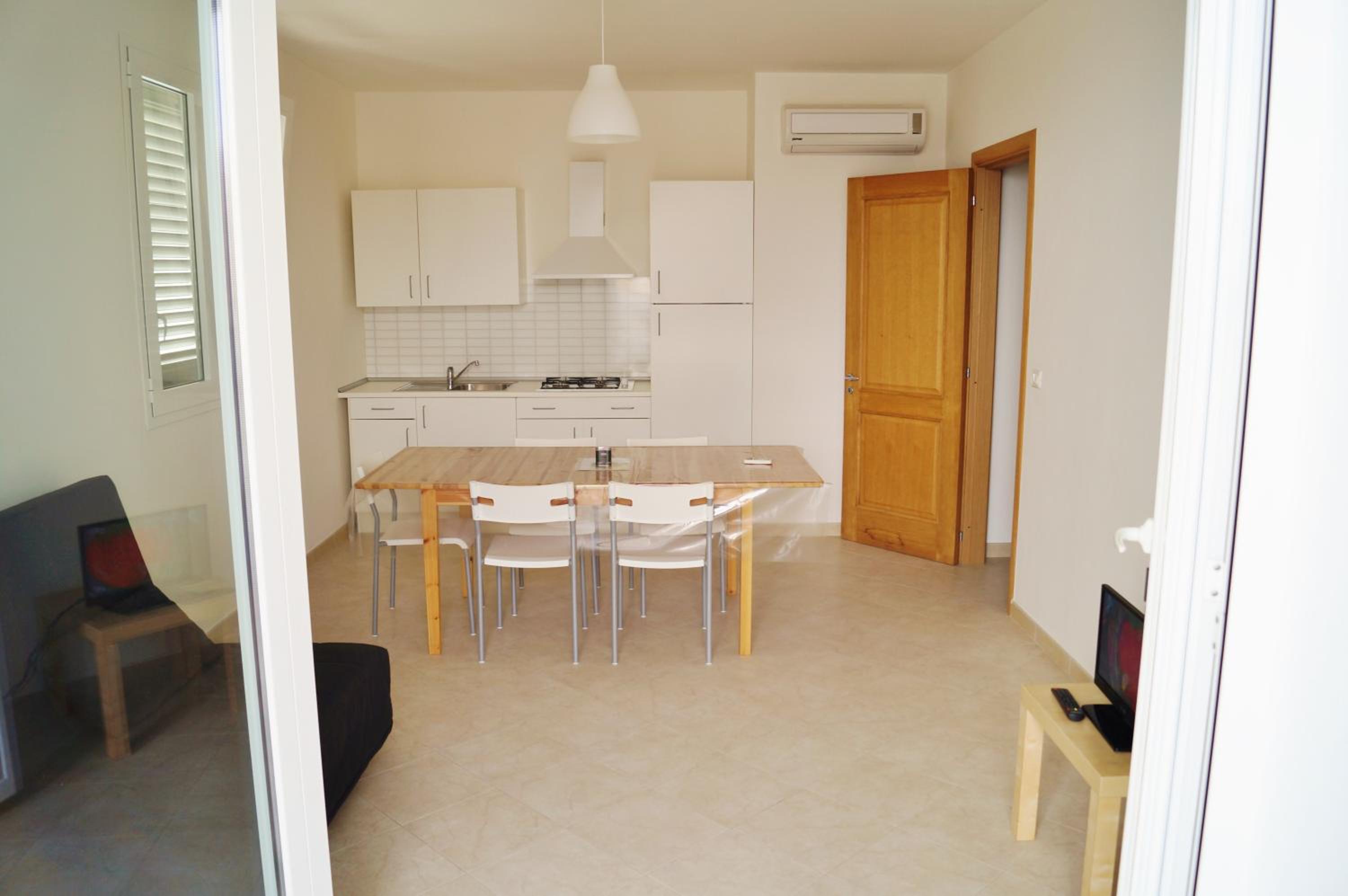 Two-Bedroom House photo 2