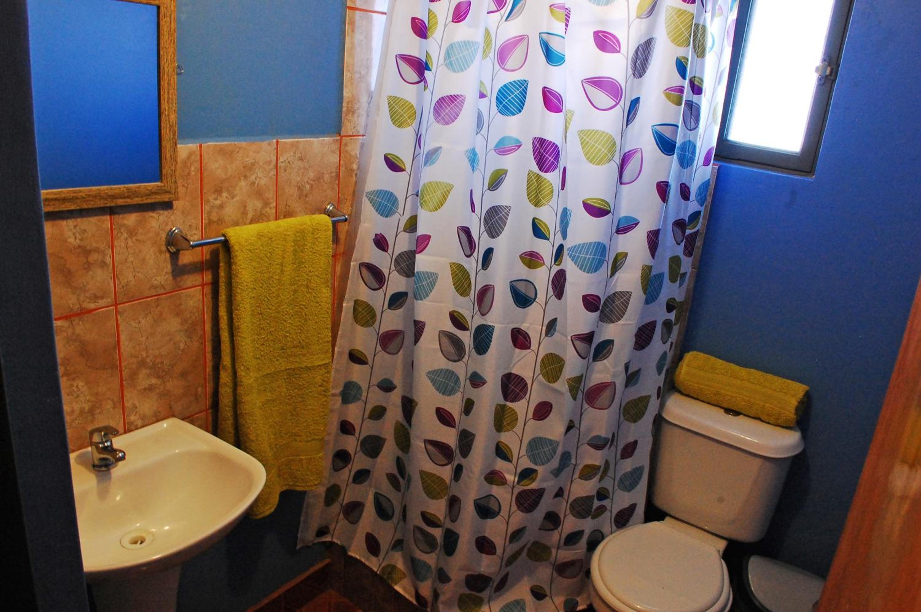 Double Room With Extra Bed And Private Bathroom photo 3
