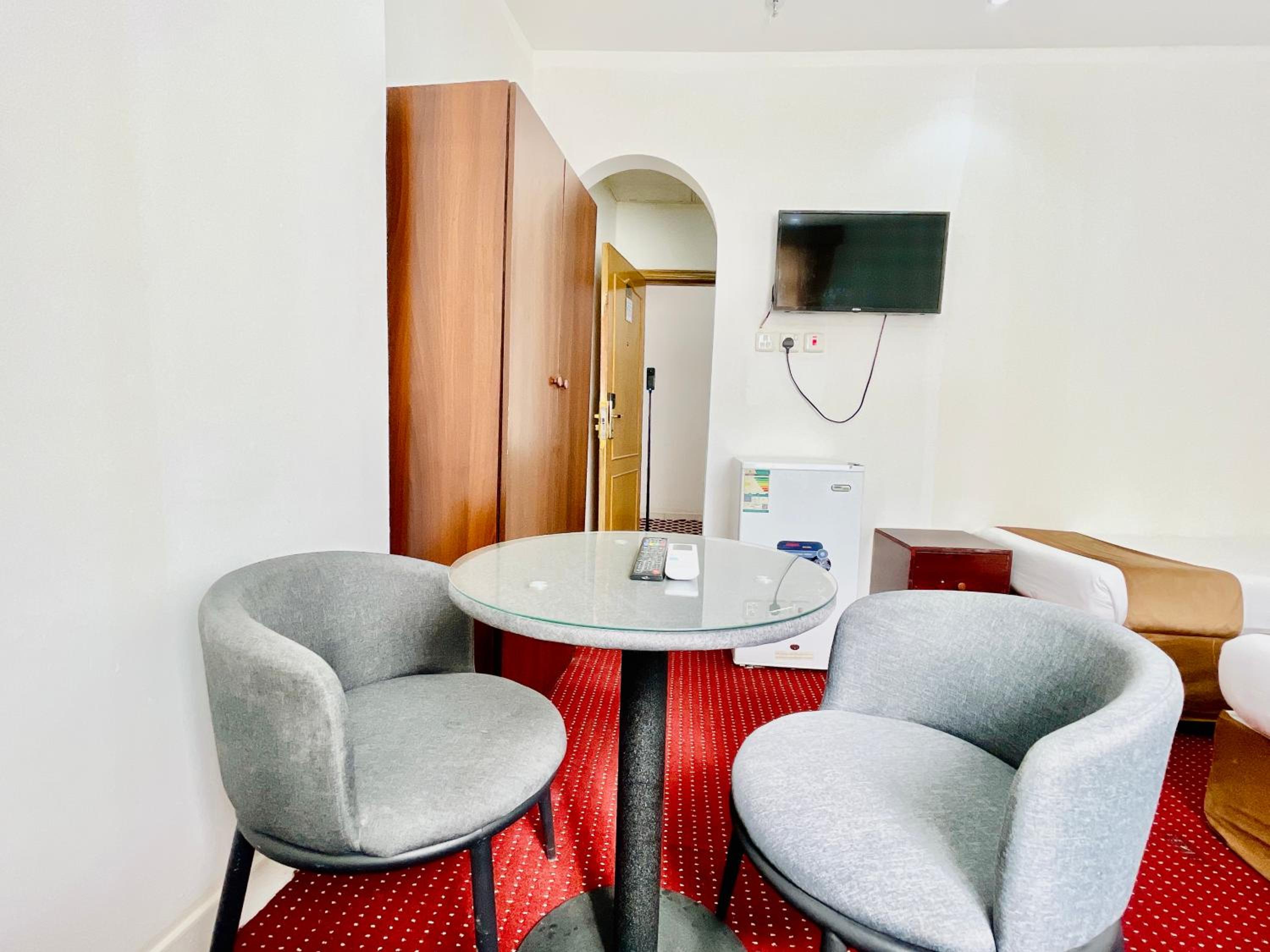 Double or Twin Room photo 2