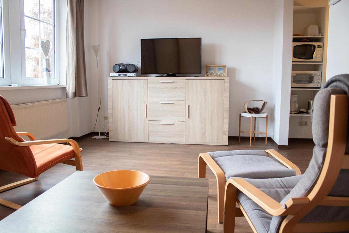 One-Bedroom Apartment photo 1