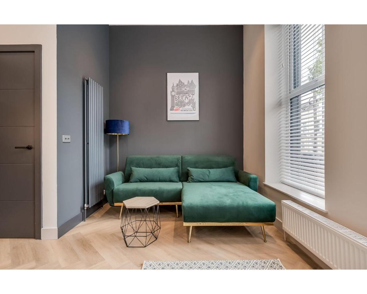 Apartment with Terrace photo 1