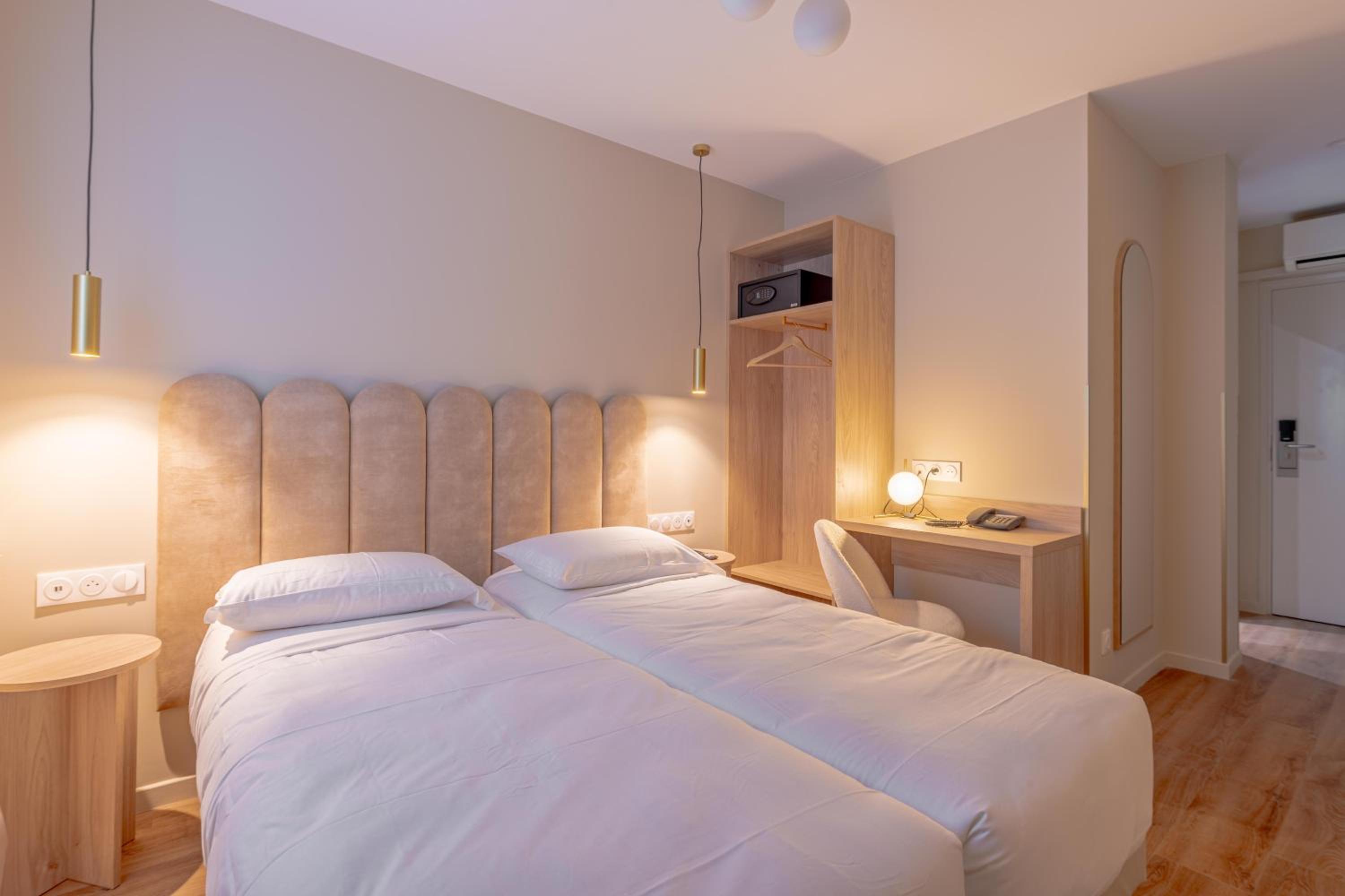 Comfort Twin Room - Photo 6