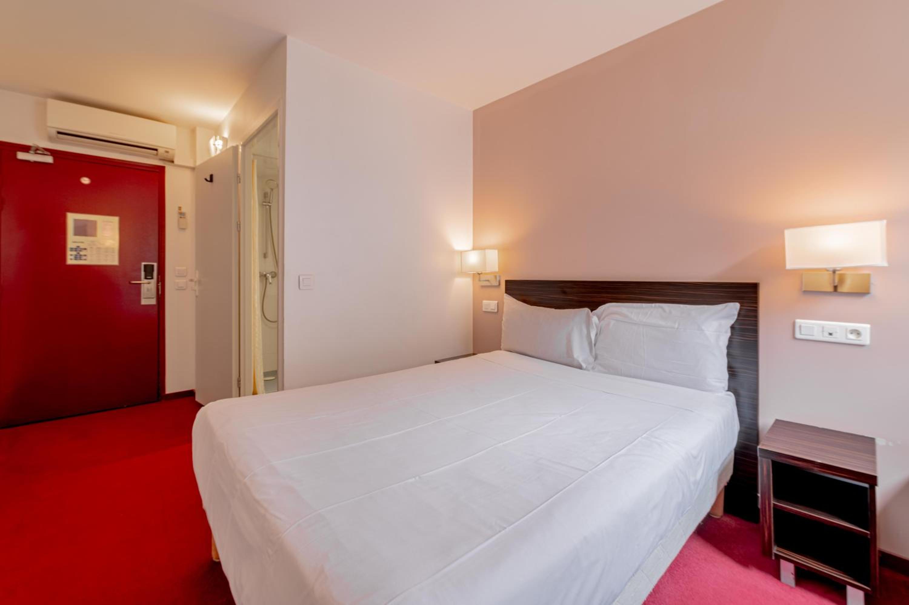 Double Room - Photo 1