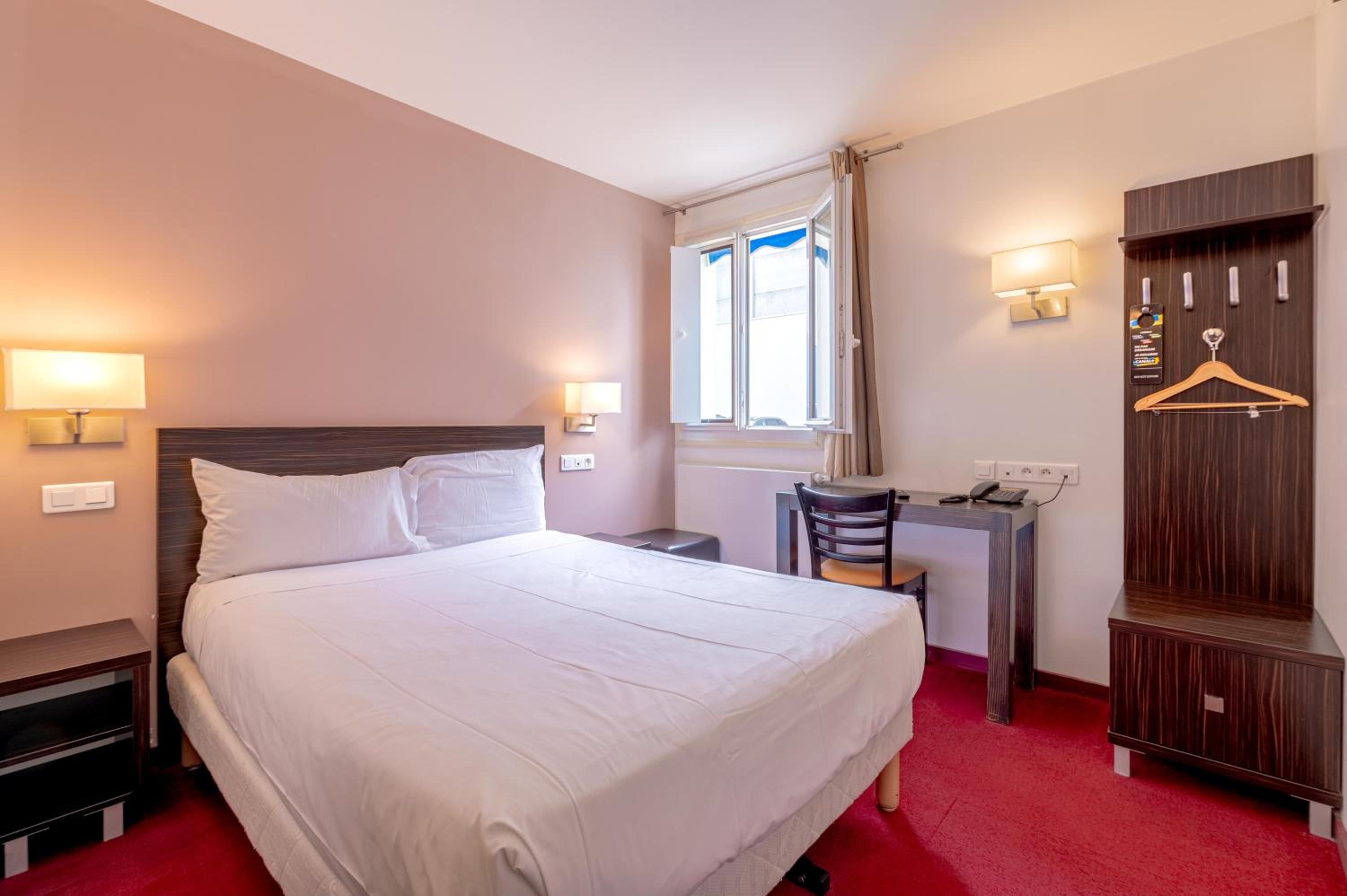 Double Room - Photo 4