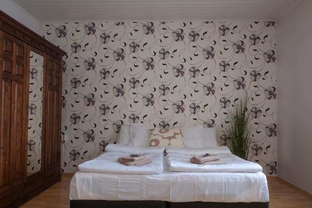 Villa photo 1