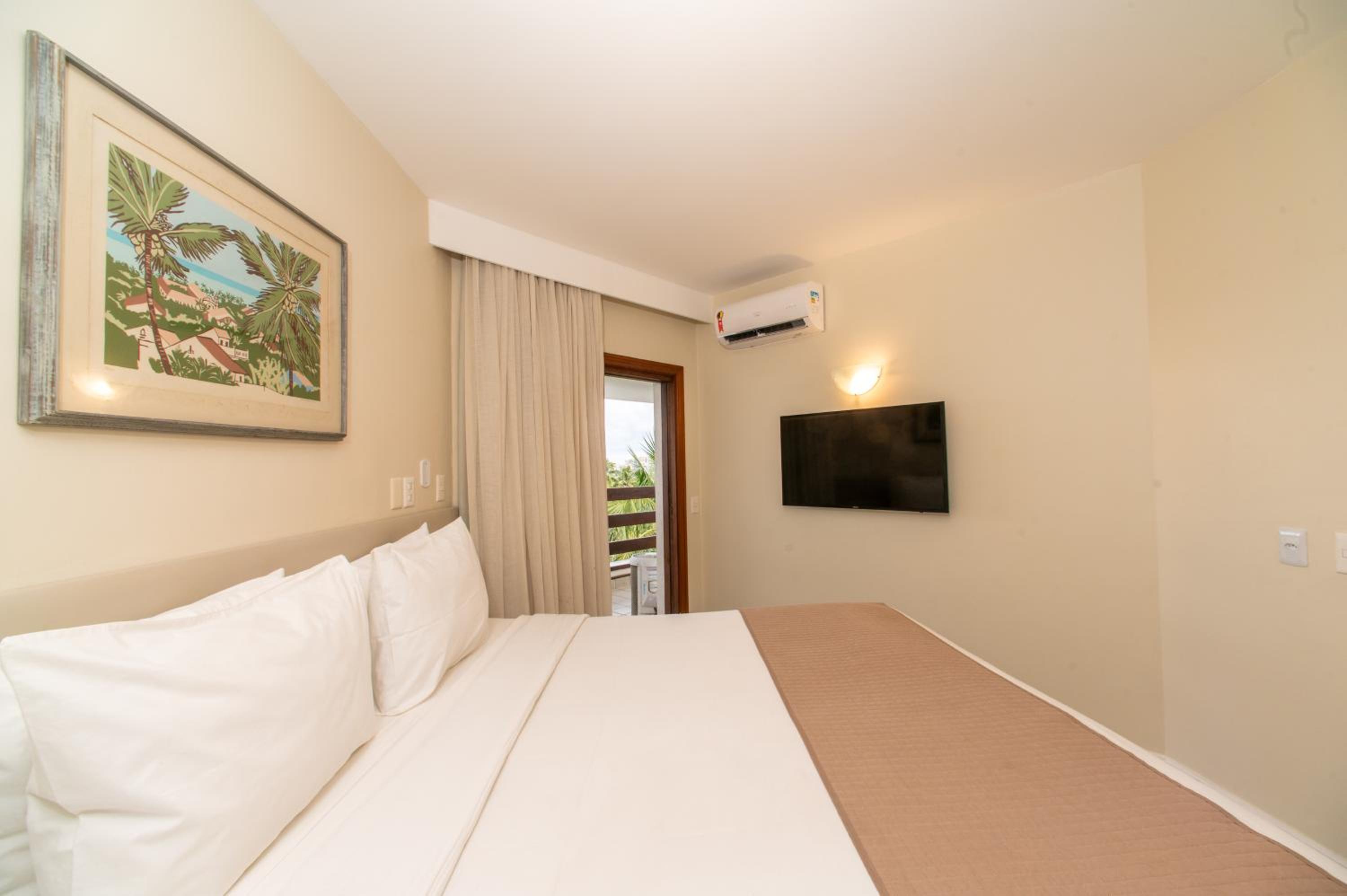Superior Family Apartment - Split Level with Balcony and Sea view with living room thumbnail 6