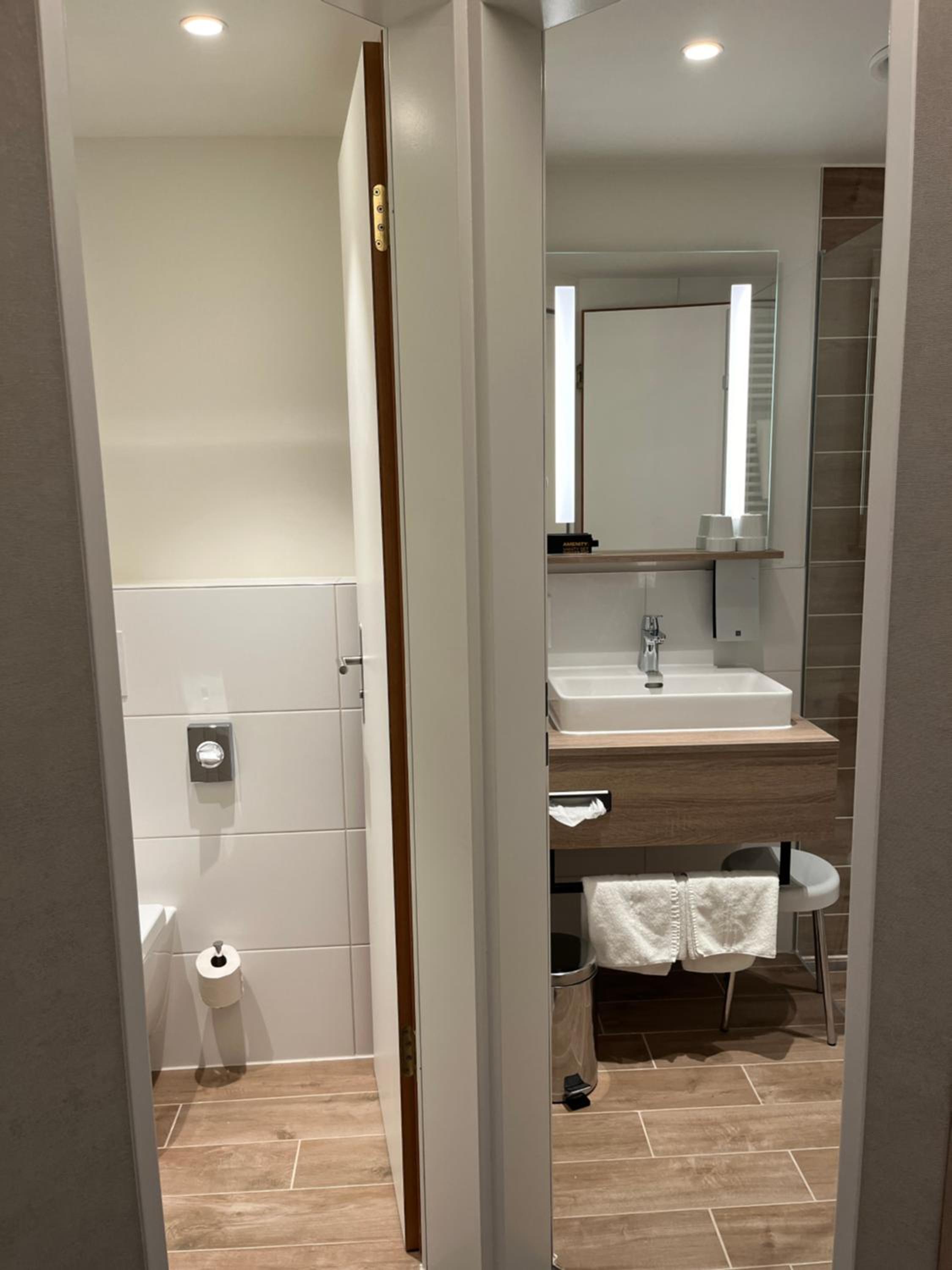 Comfort Double Room 1st and 2nd floor - Photo 12