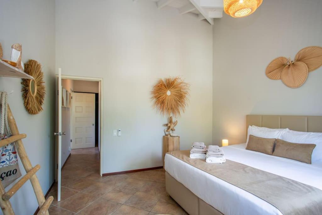Three-Bedroom Apartment photo 2
