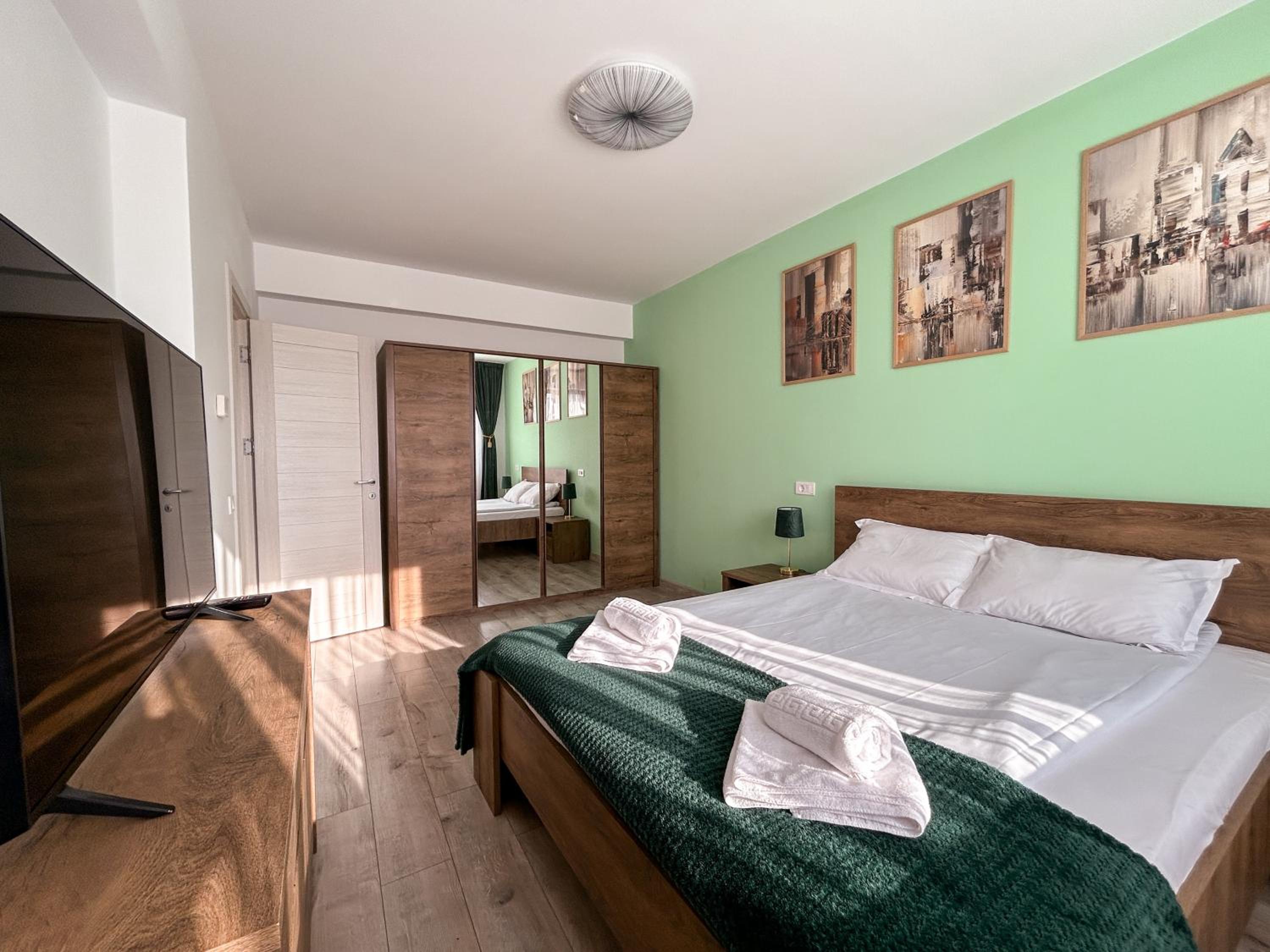 One-Bedroom Apartment