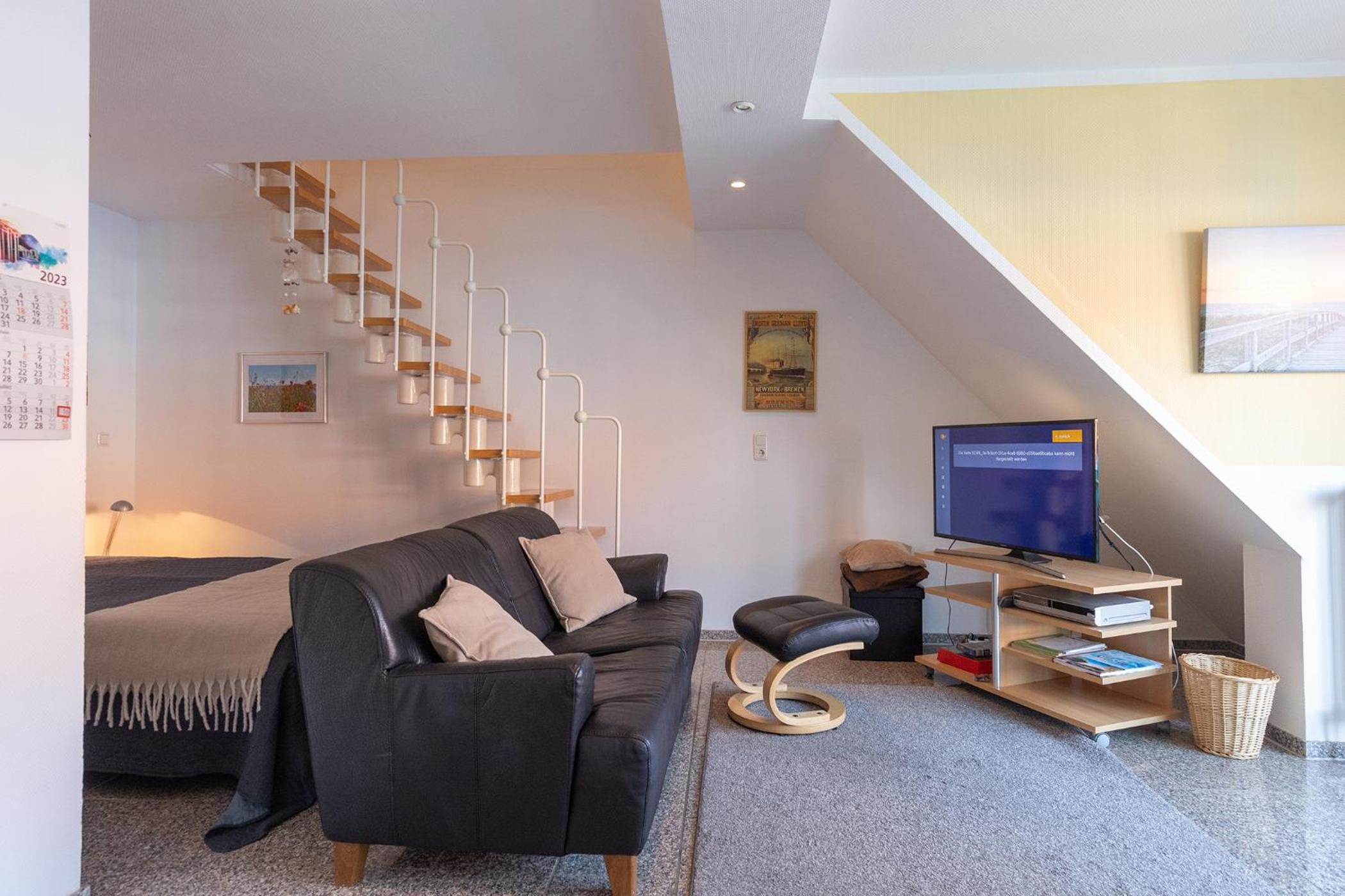 Apartment with Balcony photo 1