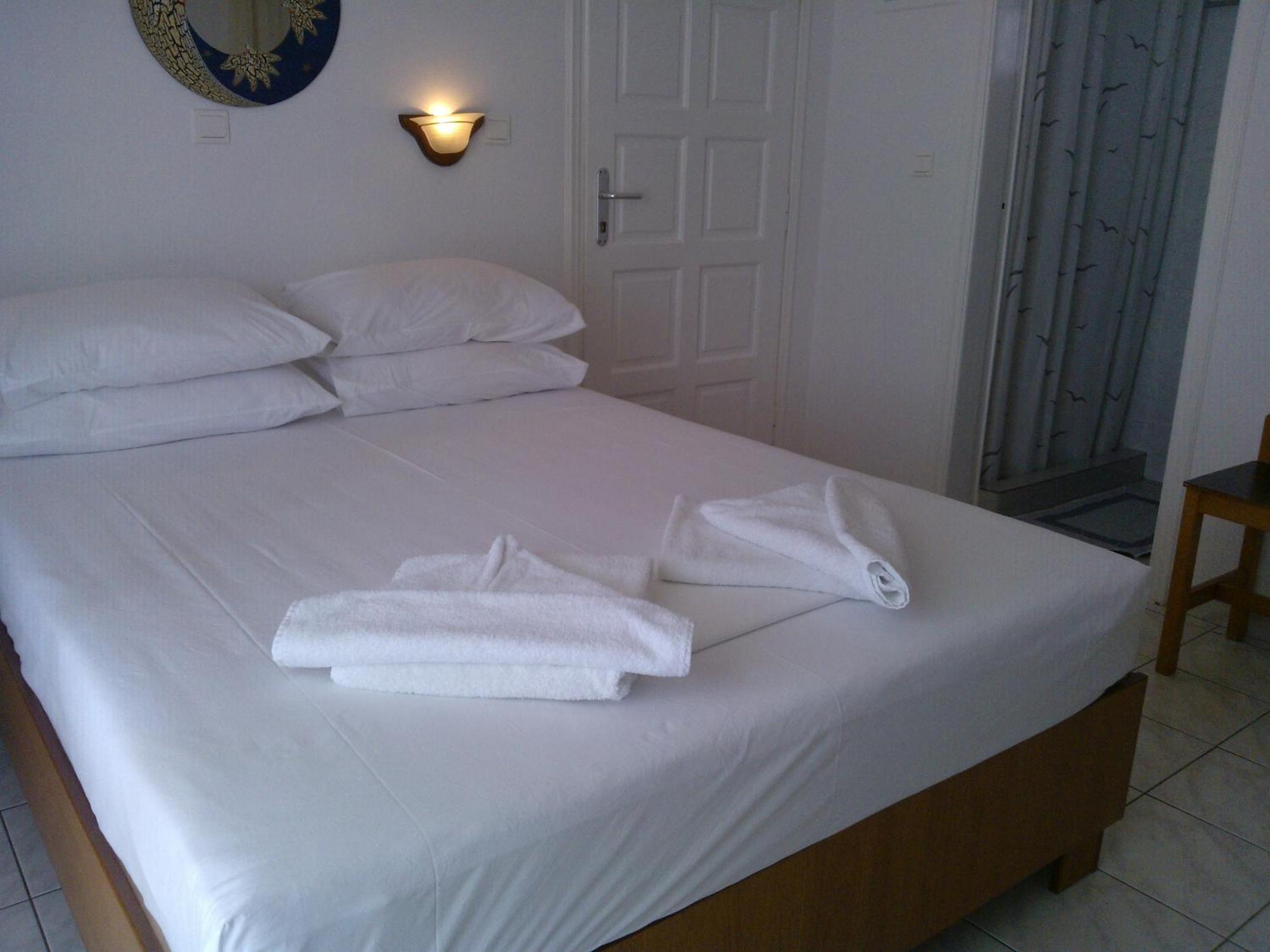 Studio with Sea View (3 Adults)
