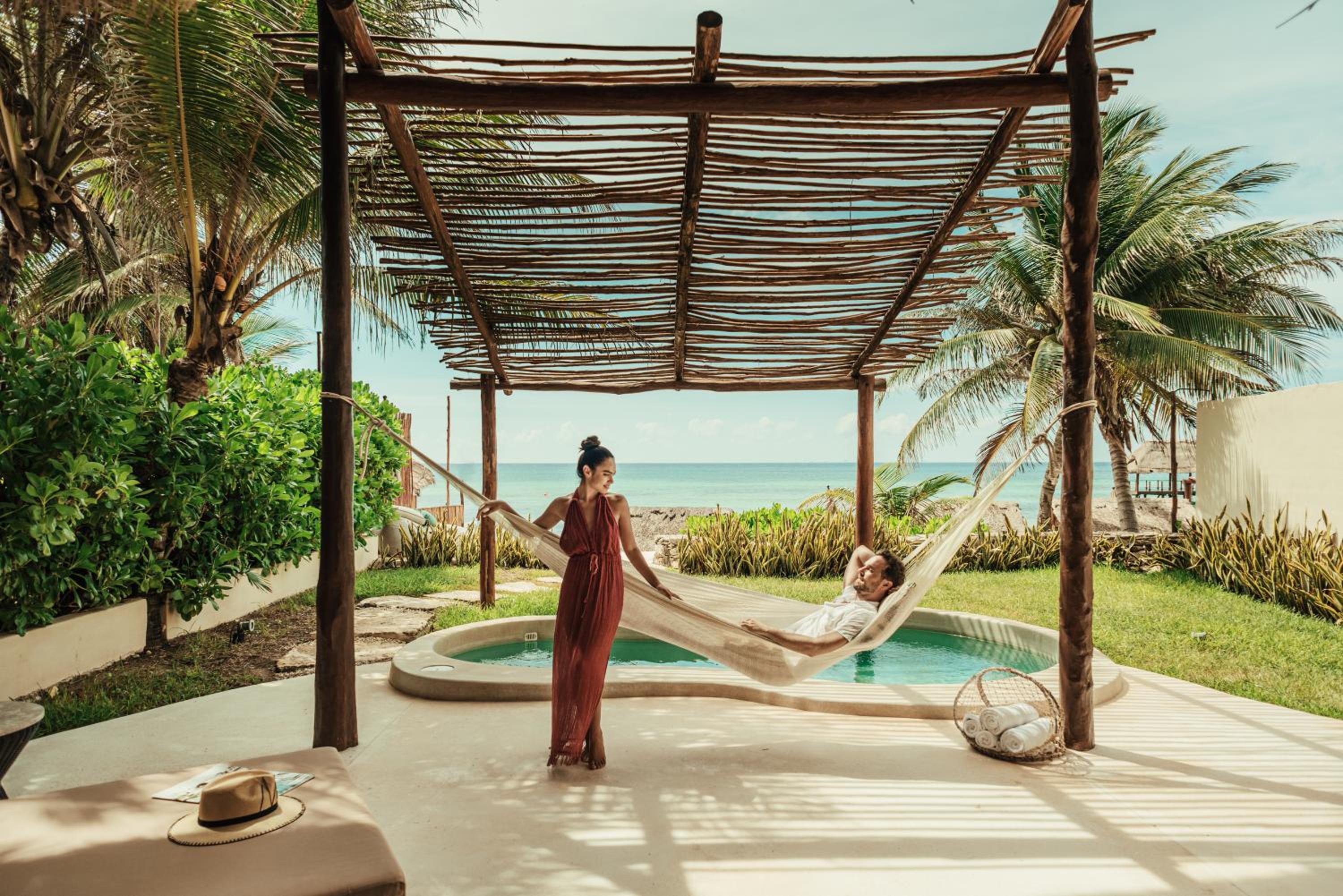 Beachfront Villa photo 3