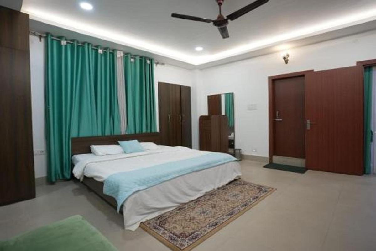 Deluxe Double Room photo 2